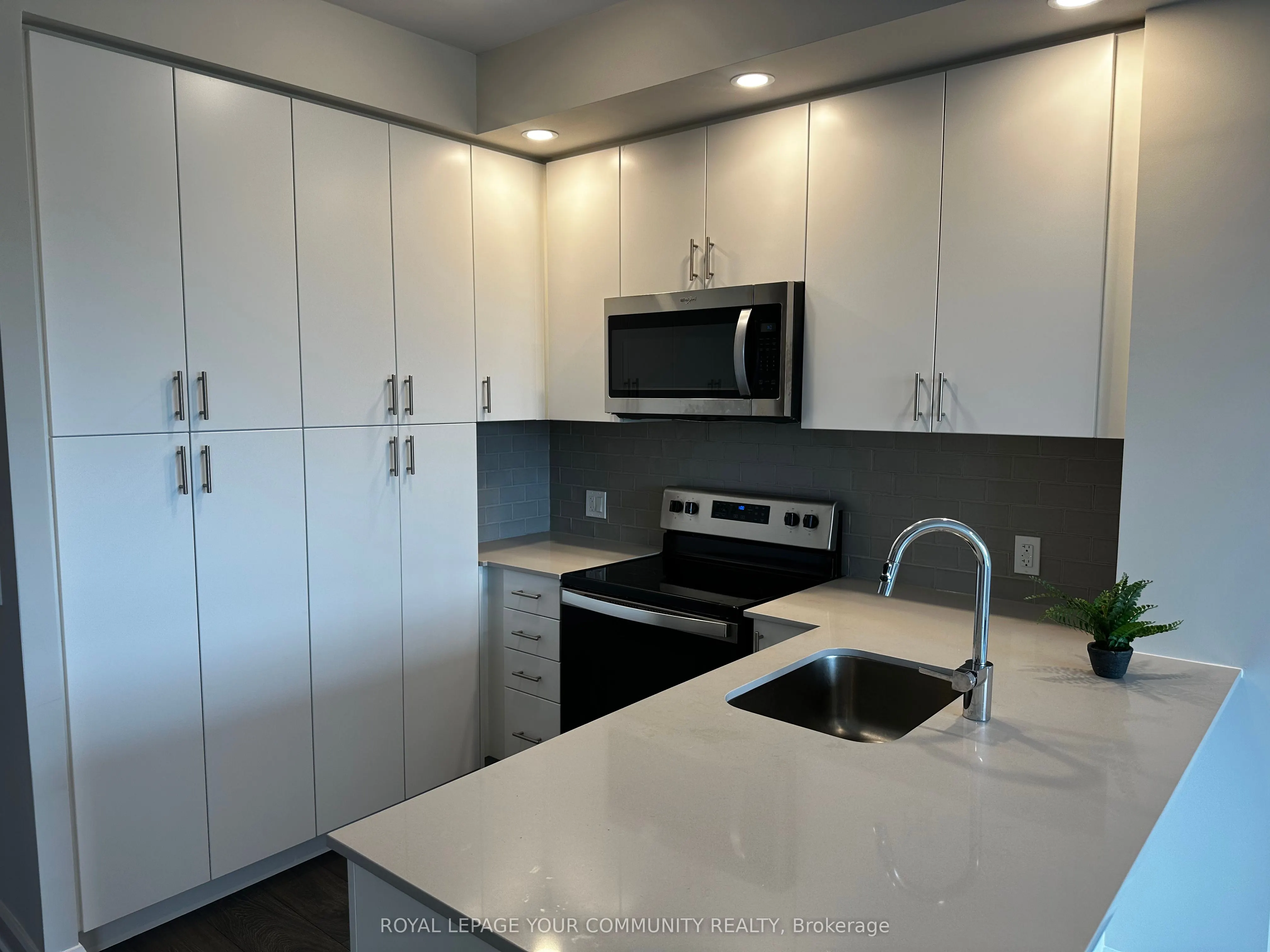 3220 William Coltson Avenue, #411