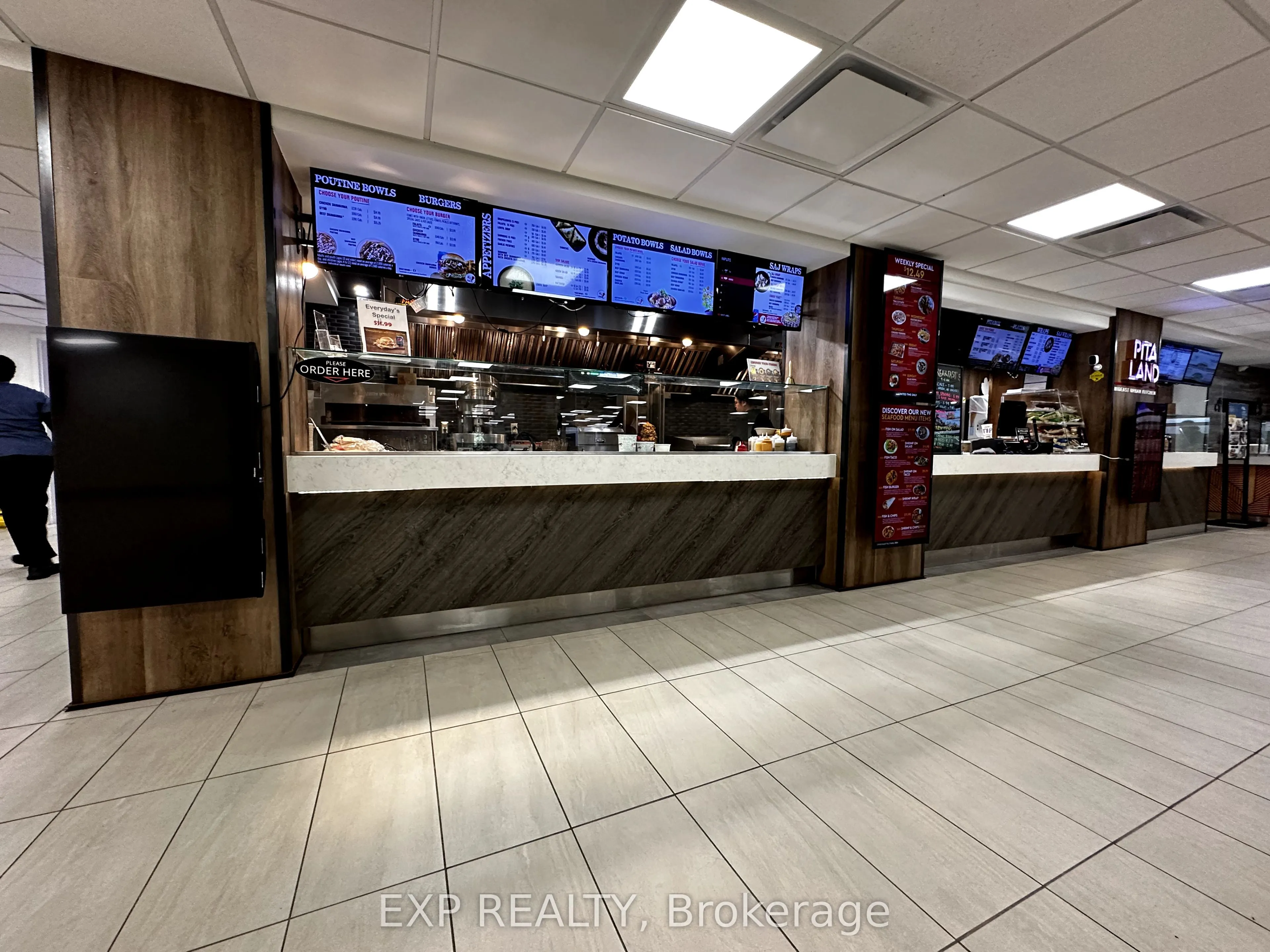 100 Queensway W, #7