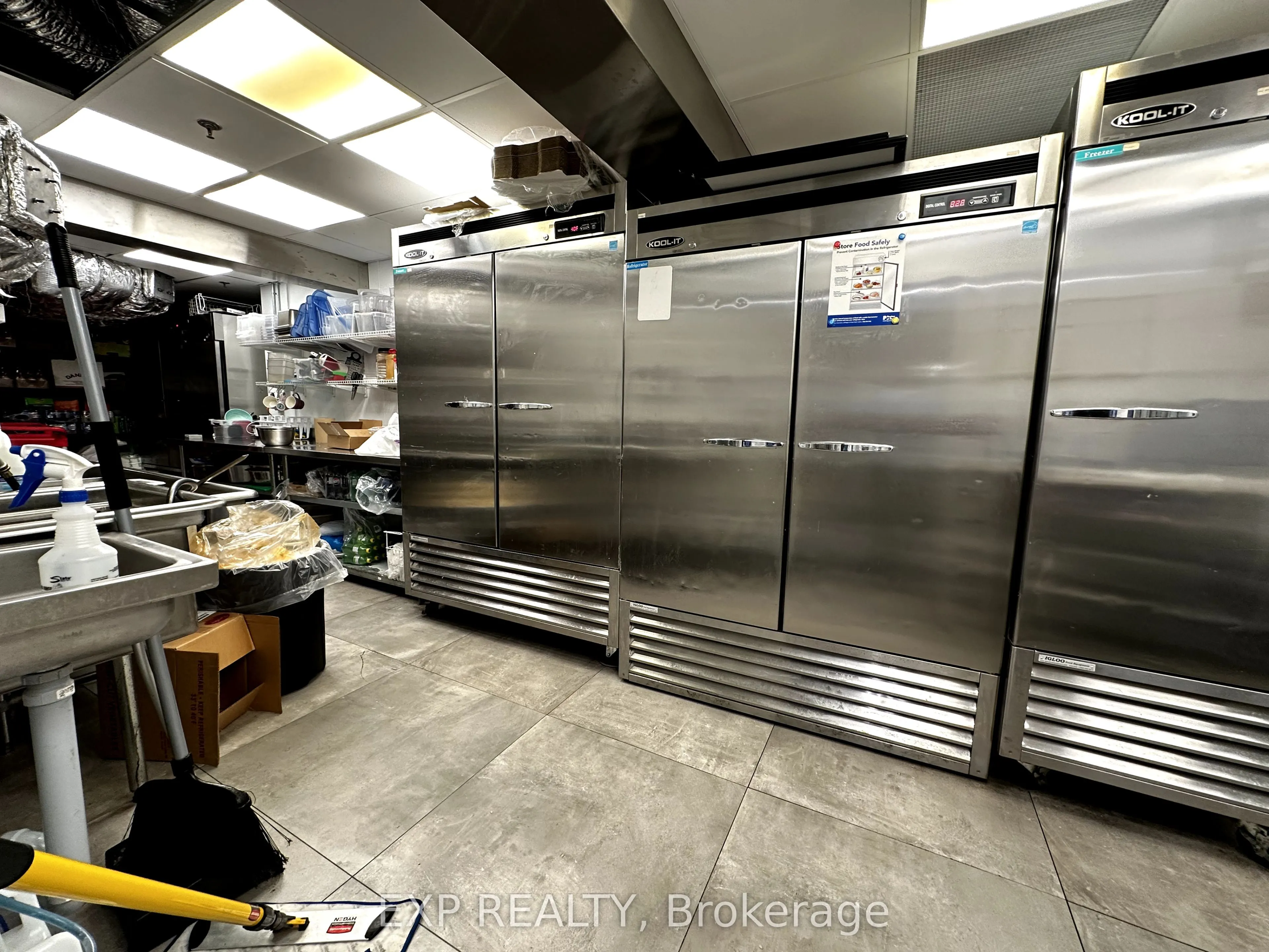 100 Queensway W, #7