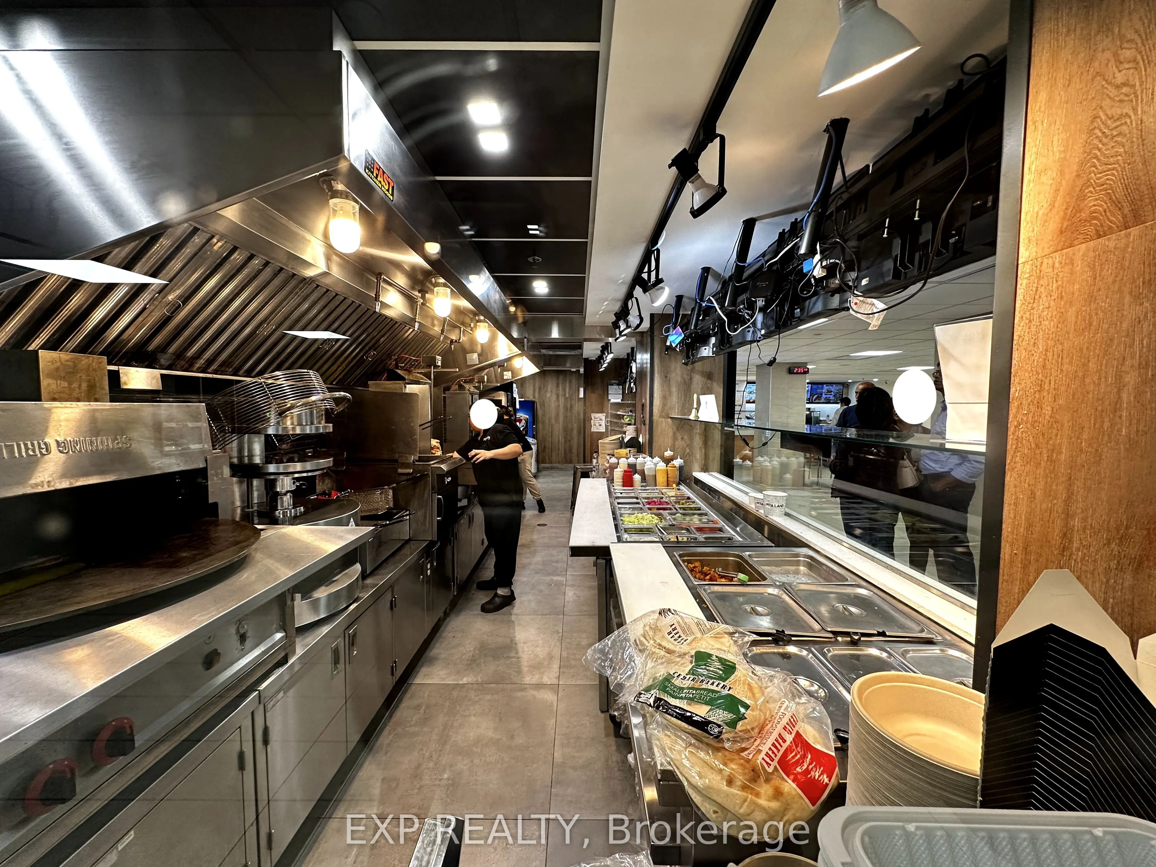 100 Queensway W, #7