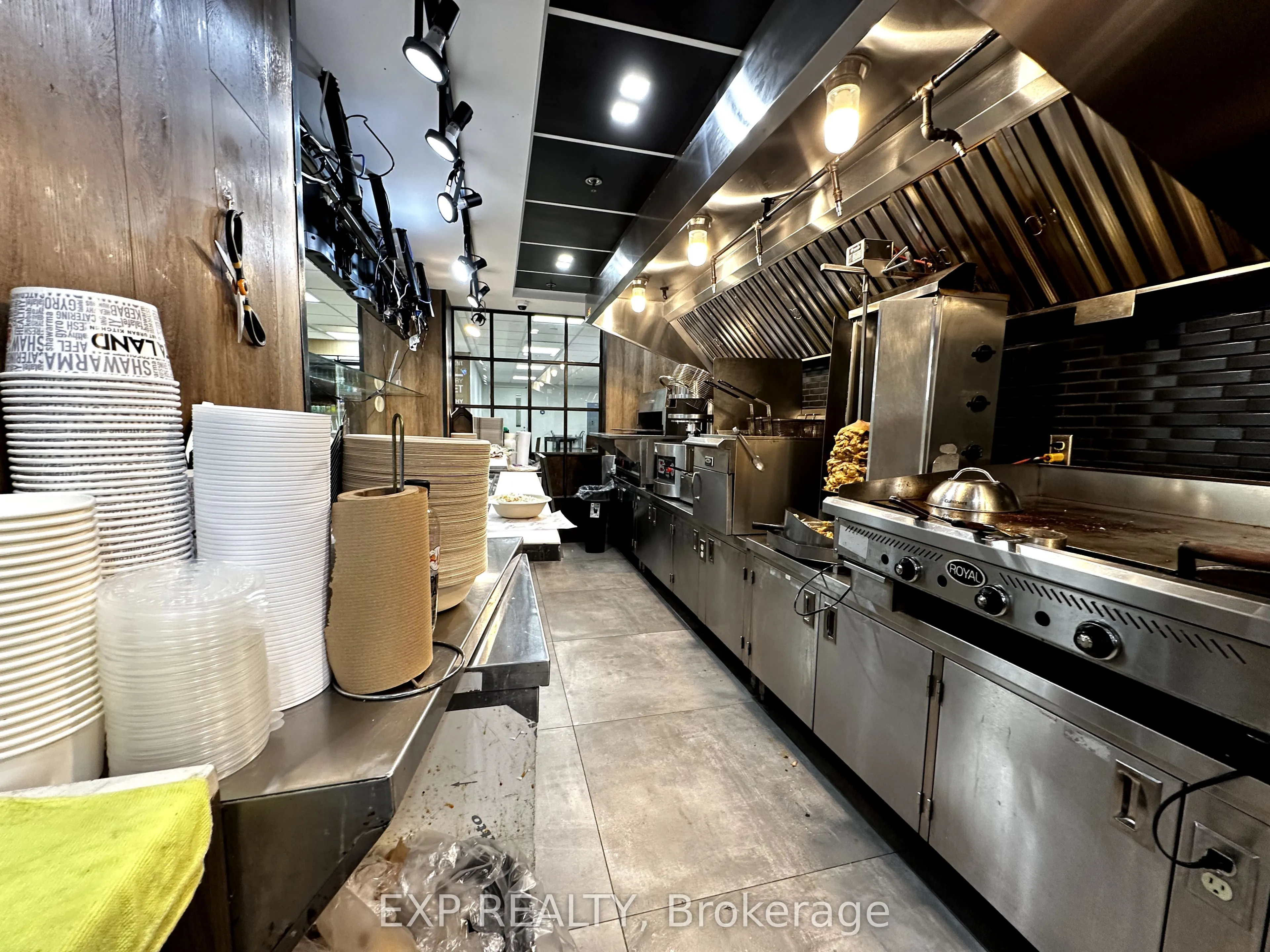 100 Queensway W, #7
