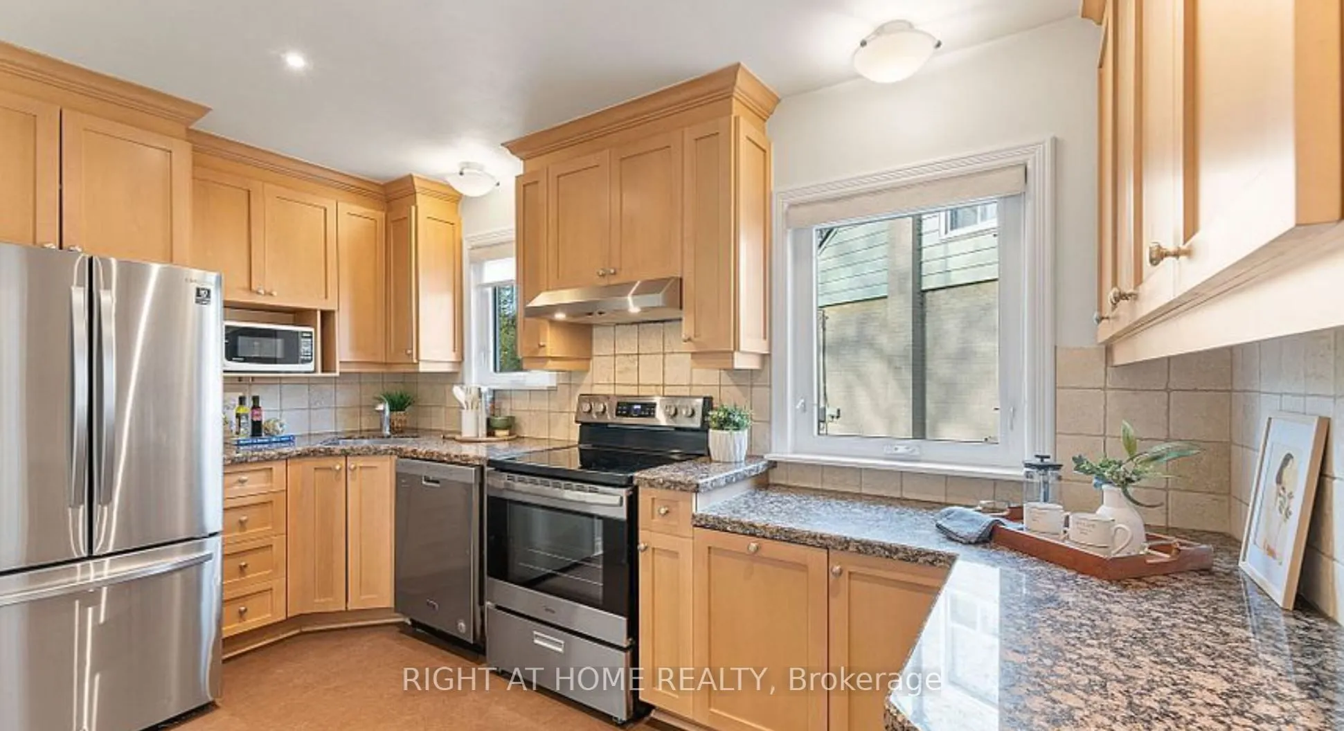 10 Woodbury Place