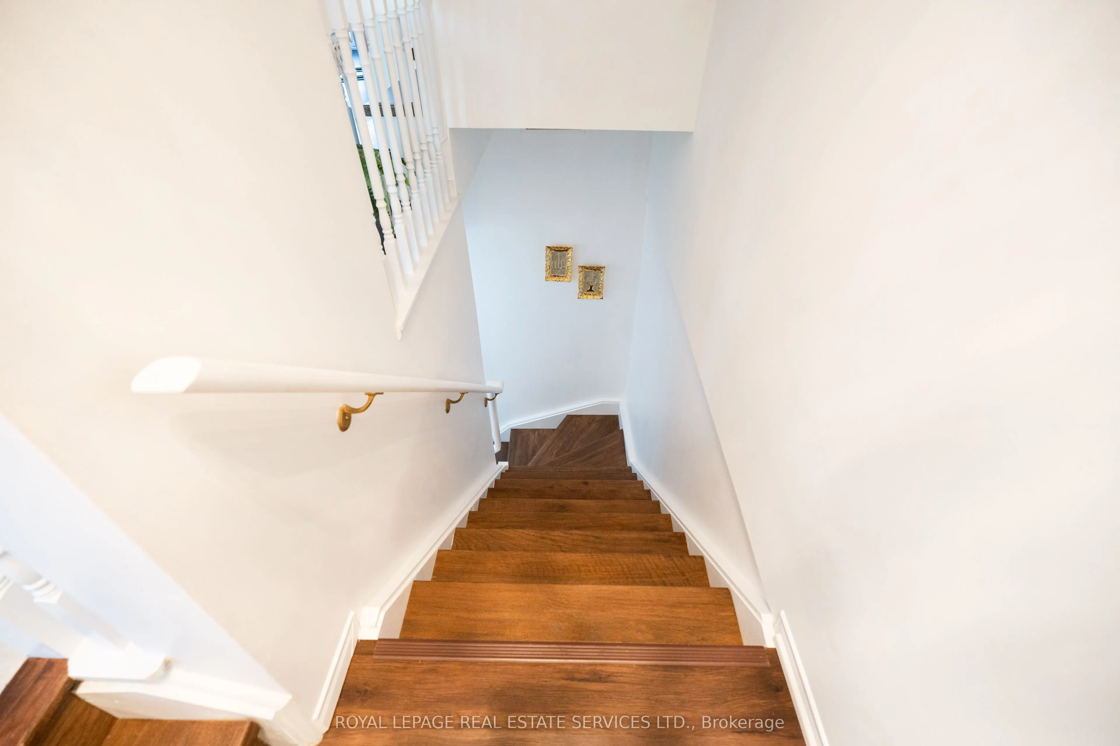 3108 Eglinton Avenue W, #102