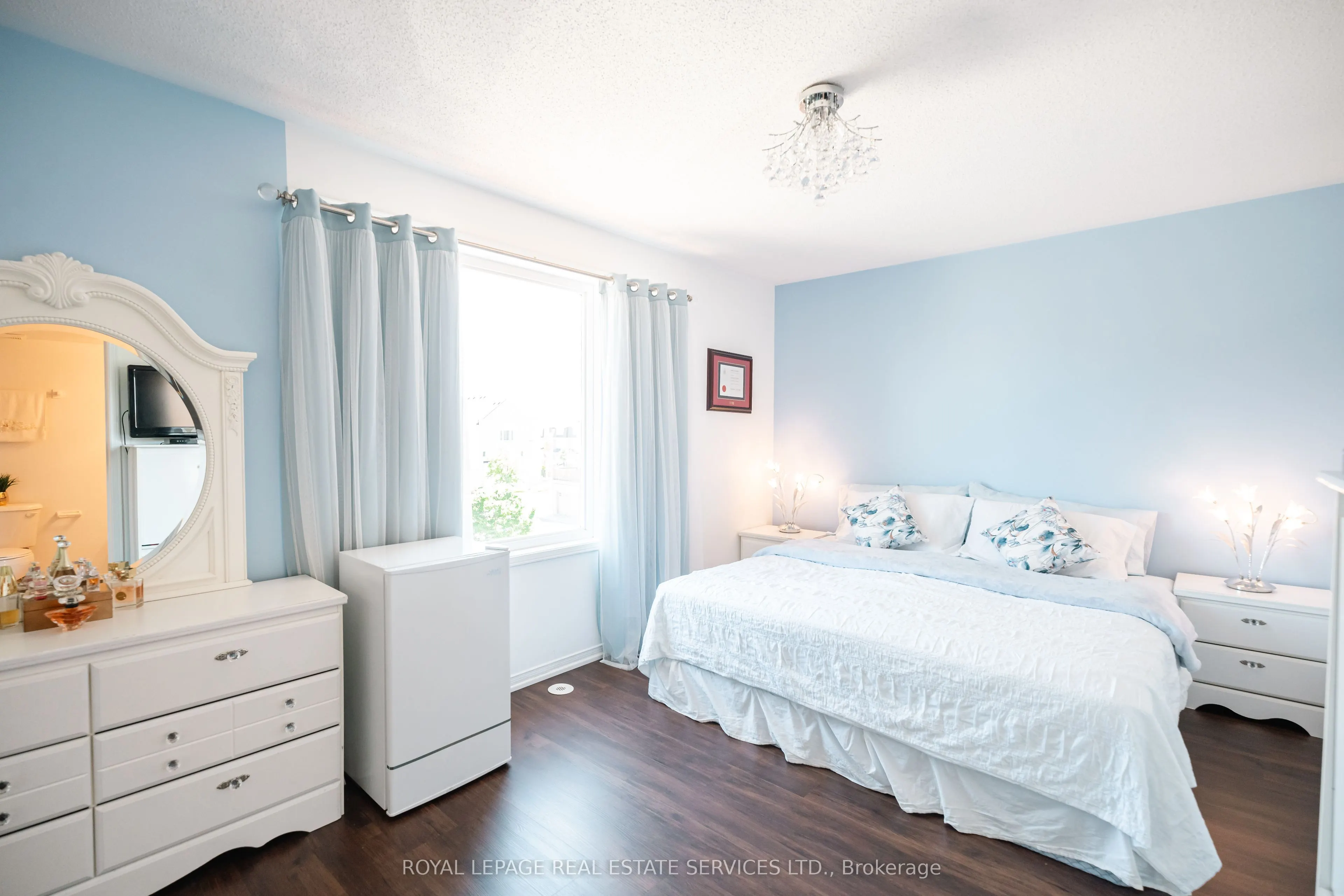 3108 Eglinton Avenue W, #102