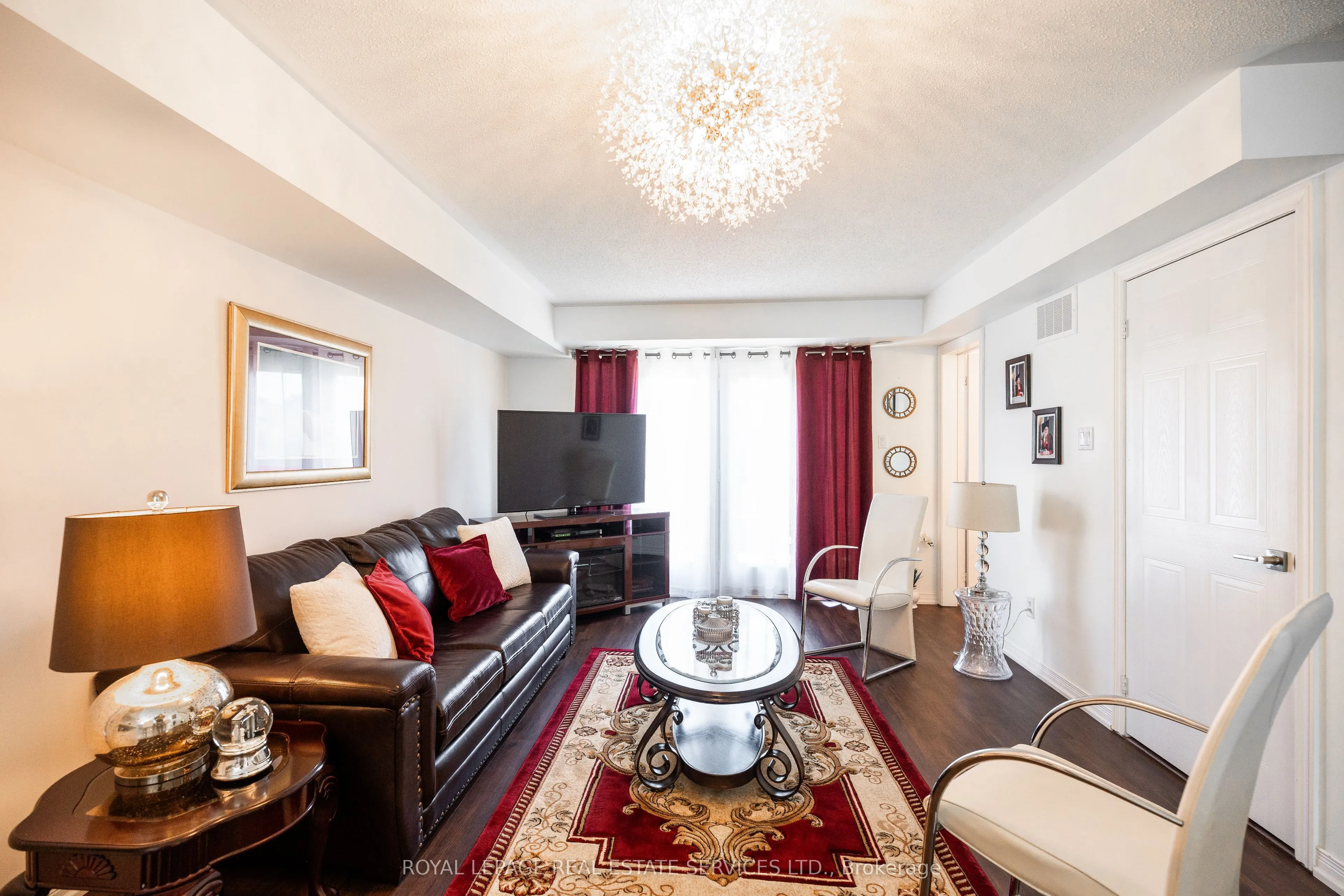 3108 Eglinton Avenue W, #102