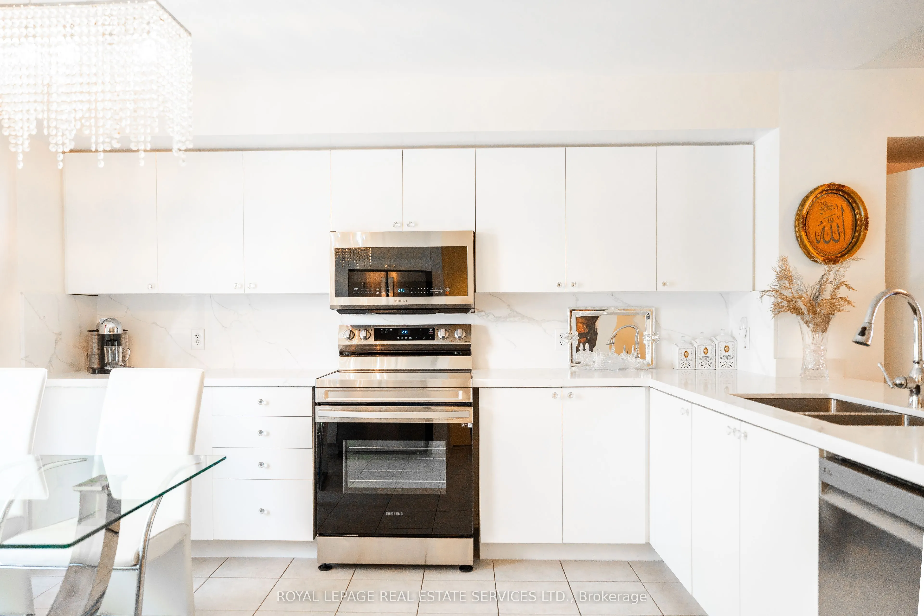 3108 Eglinton Avenue W, #102