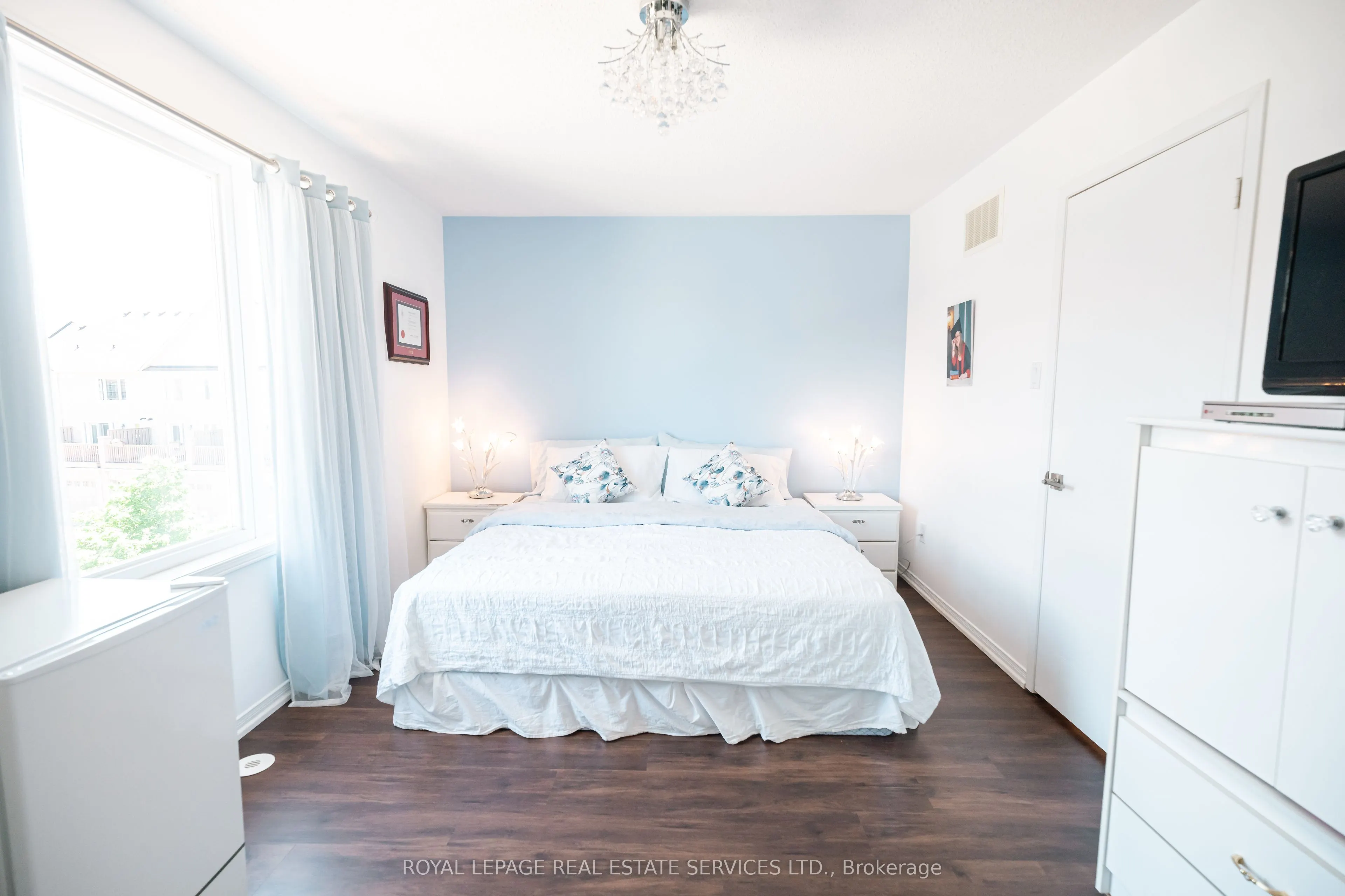 3108 Eglinton Avenue W, #102