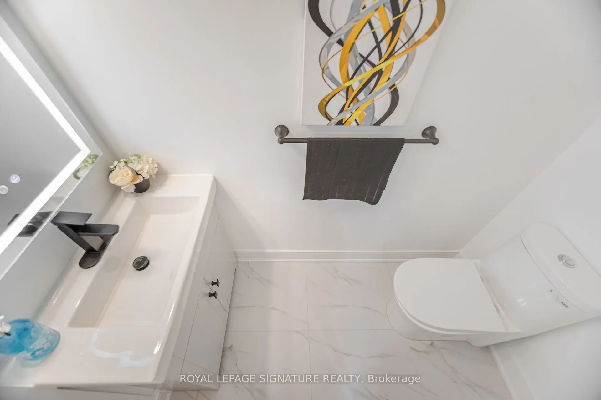3175 Kirwin Avenue, #64