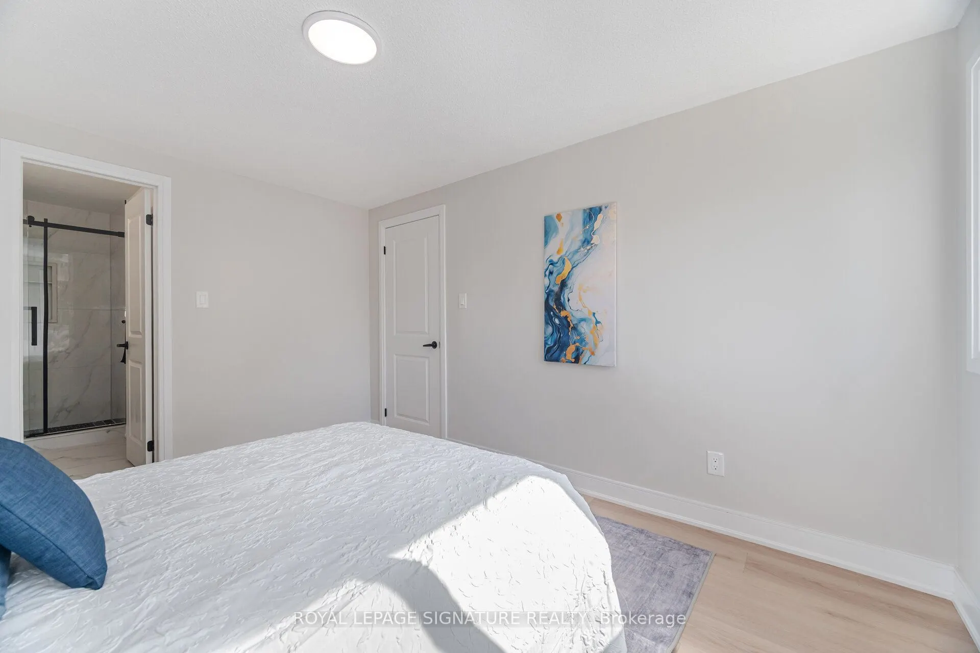 3175 Kirwin Avenue, #64