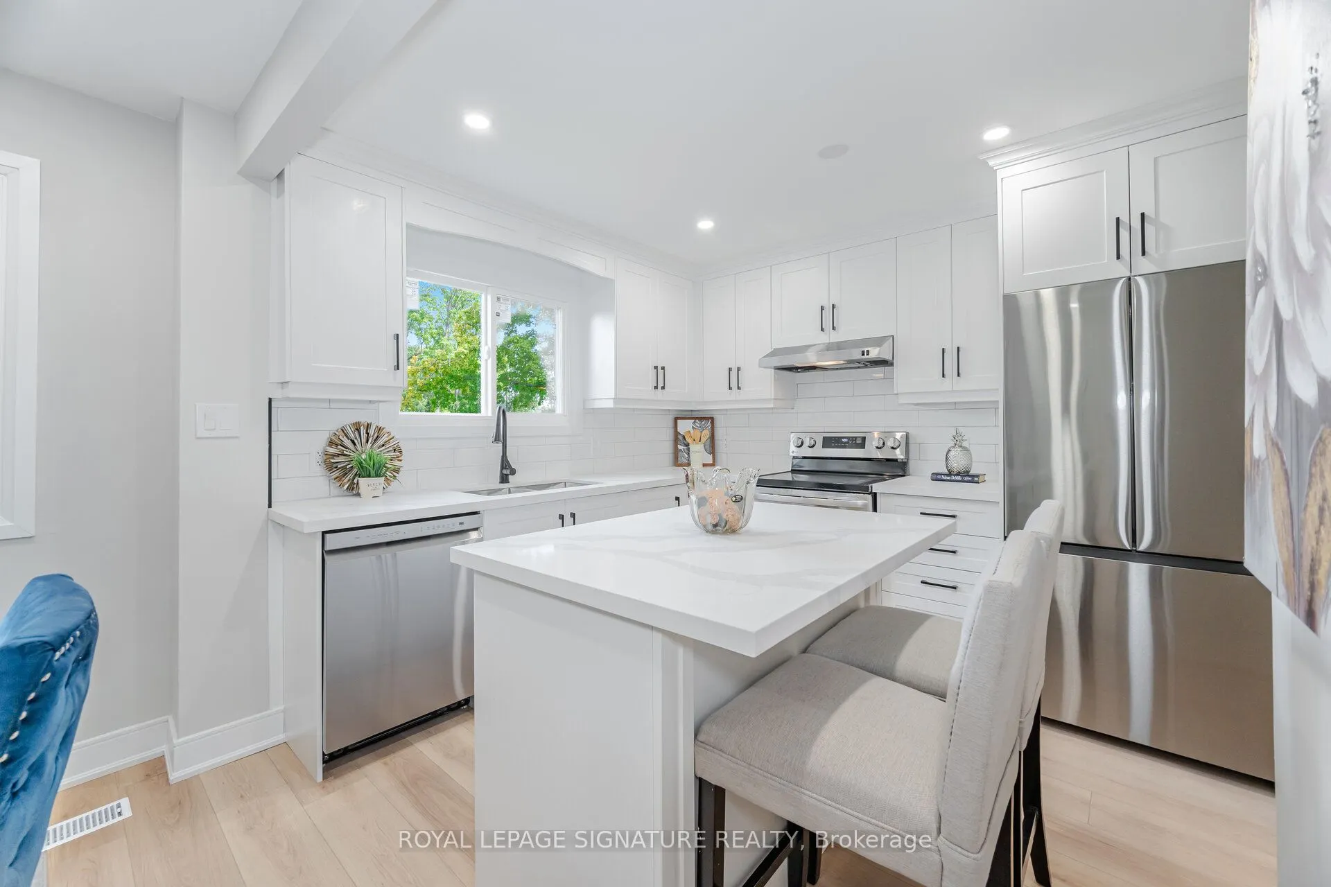 3175 Kirwin Avenue, #64