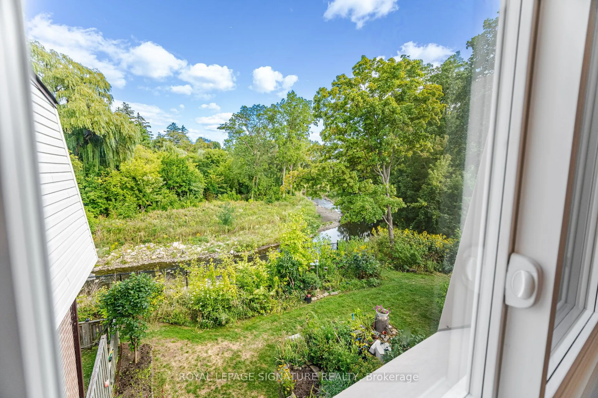 3175 Kirwin Avenue, #64