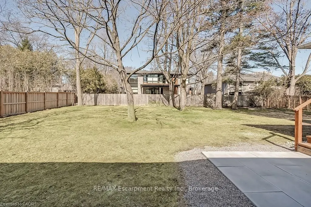 2063 Glenforest Crescent