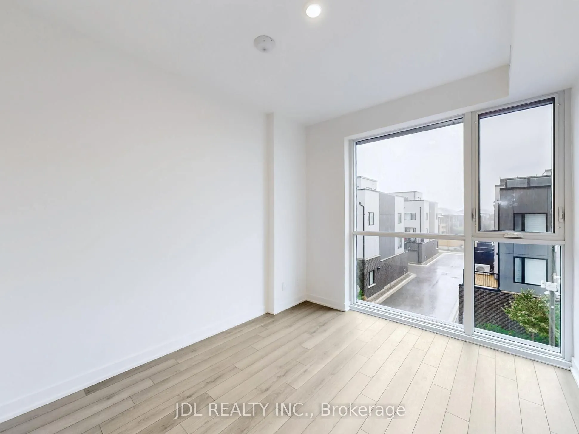 3079 Trafalgar Road E, #309