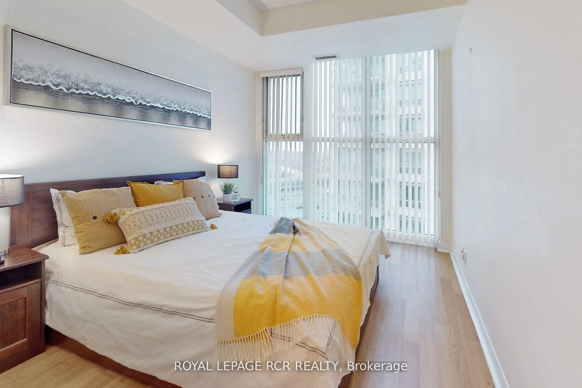 2067 Lakeshore Boulevard W, #903
