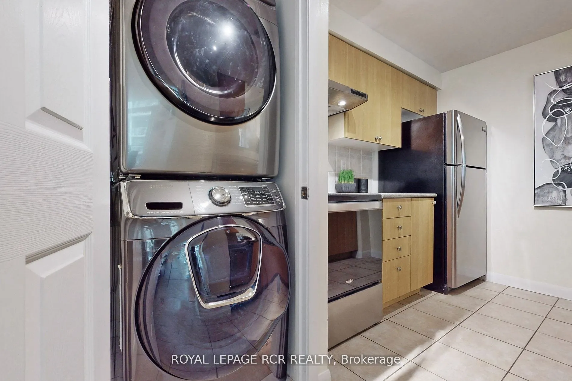 2067 Lakeshore Boulevard W, #903