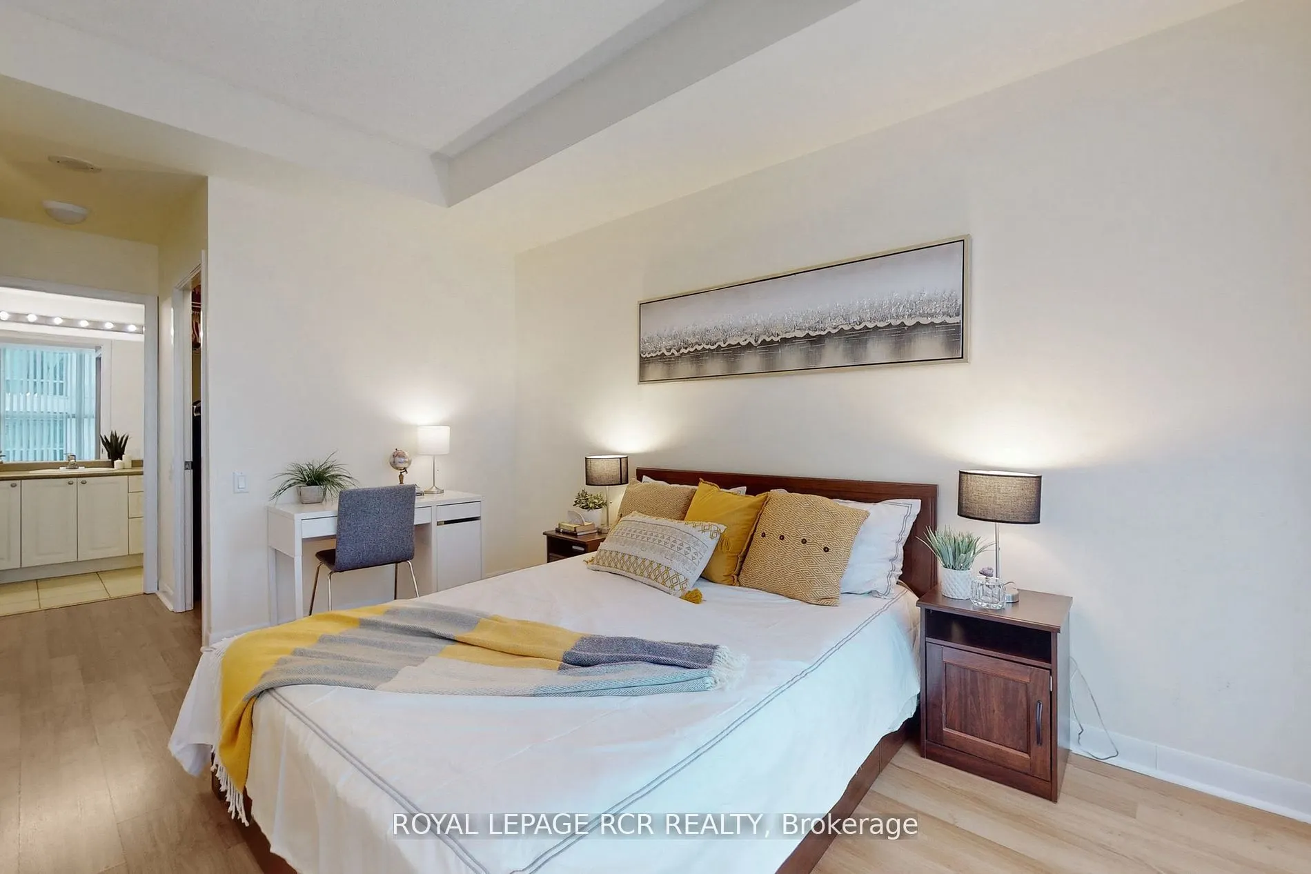 2067 Lakeshore Boulevard W, #903