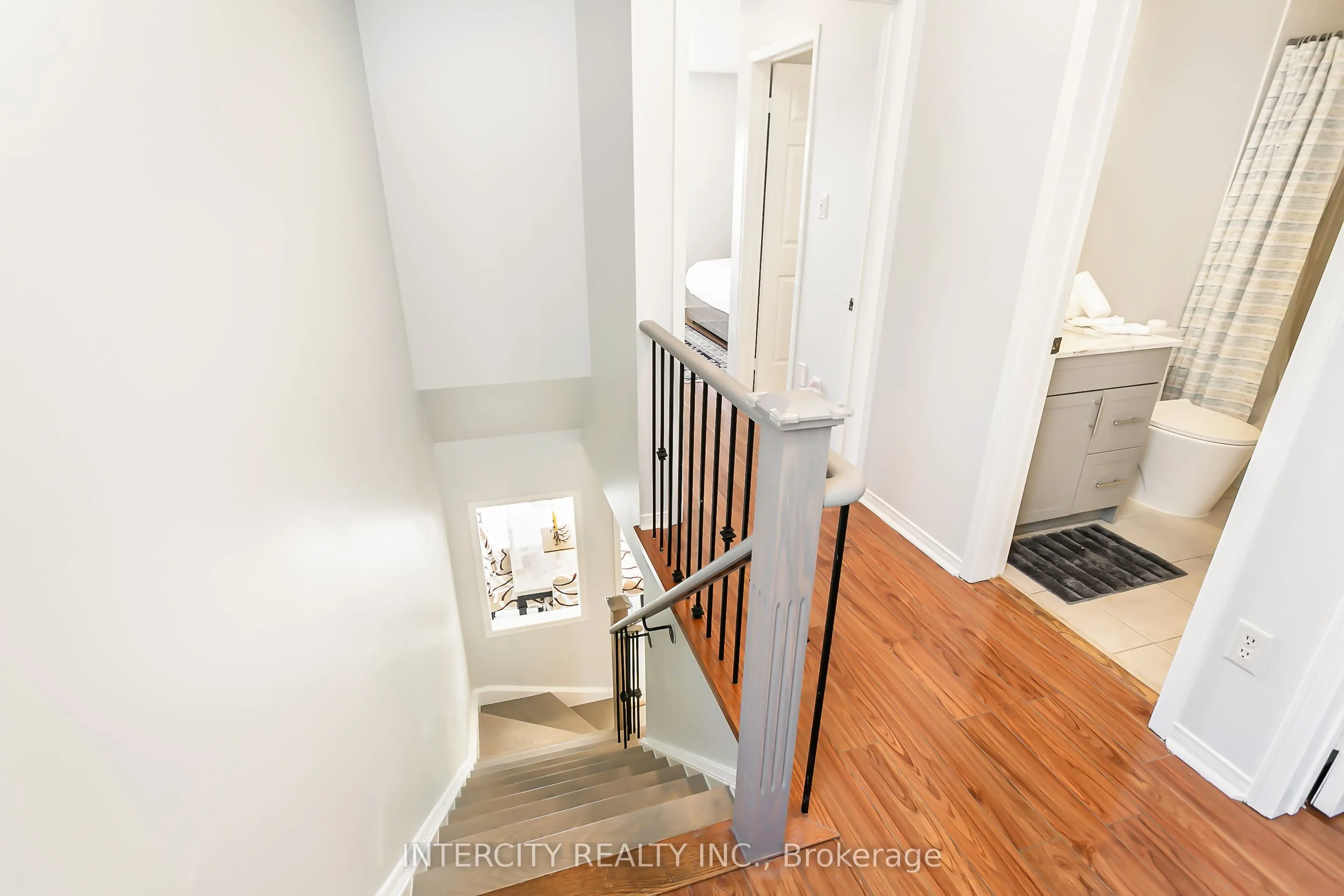 4950 Albina Way, #40