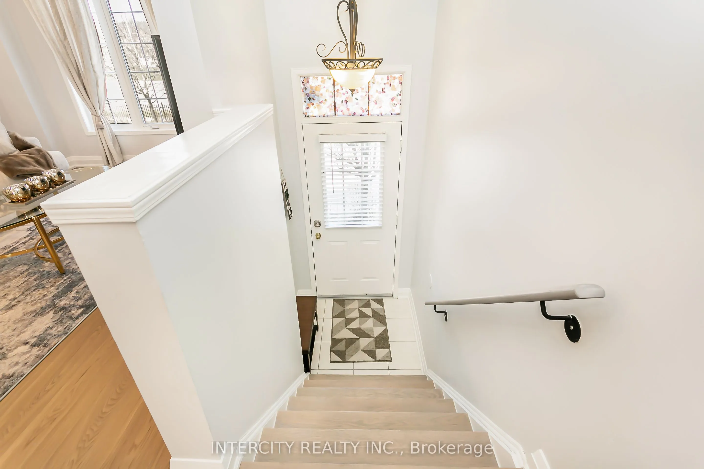 4950 Albina Way, #40