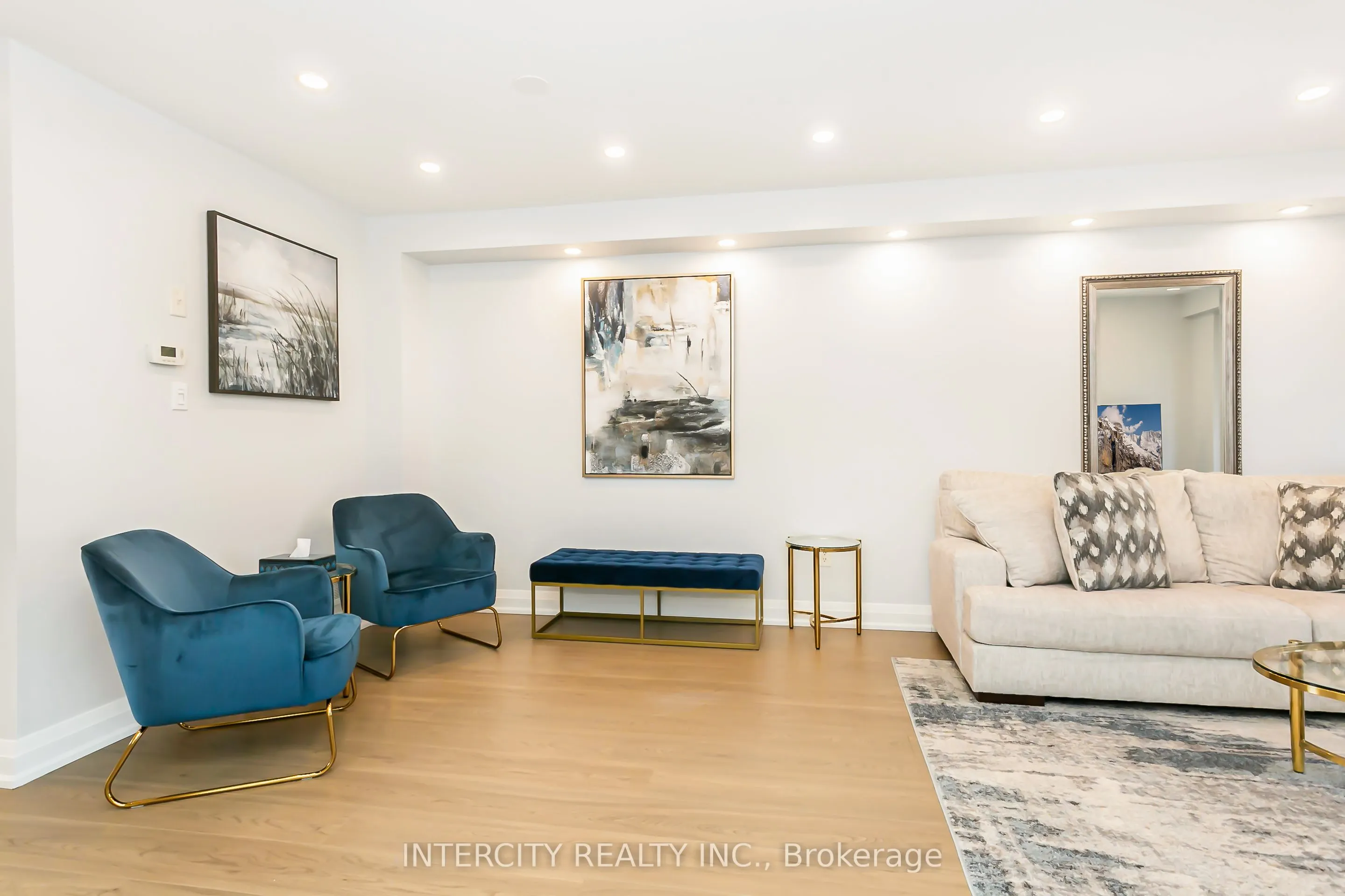 4950 Albina Way, #40