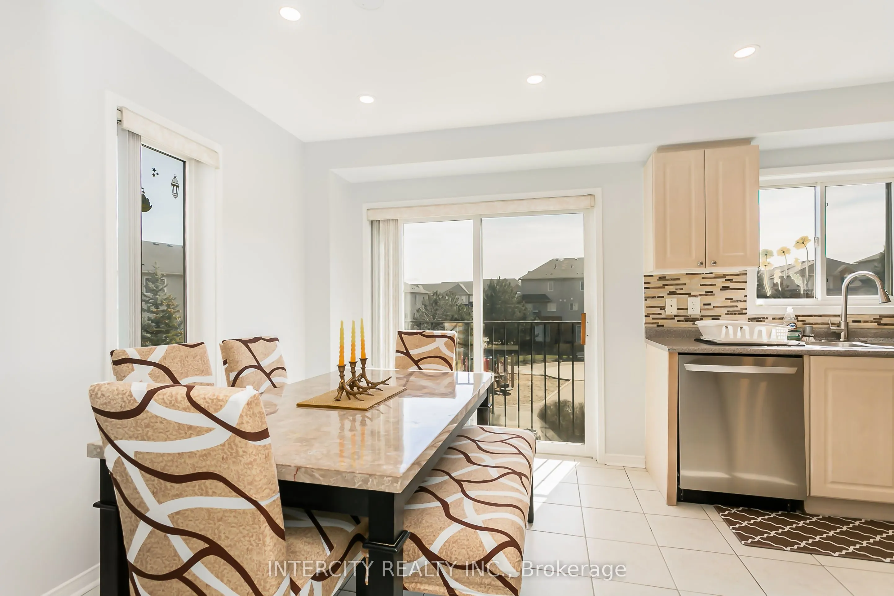 4950 Albina Way, #40