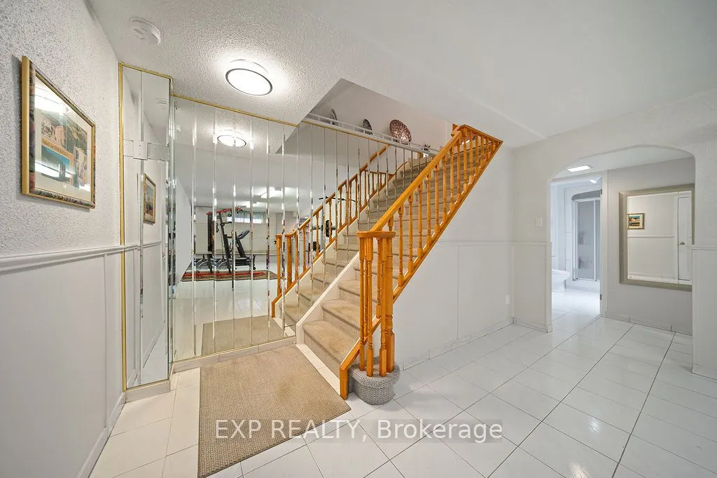 1516 Grand Boulevard