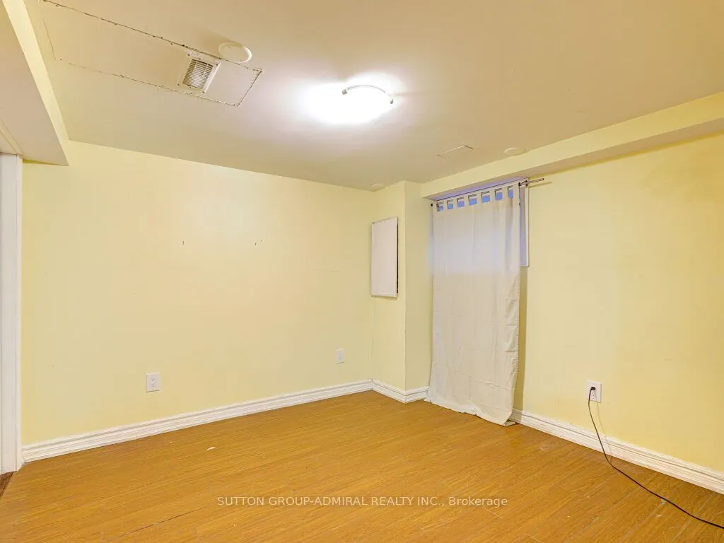 110 Foster Crescent, #110