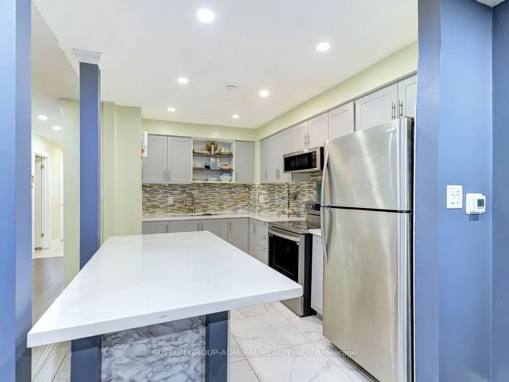 110 Foster Crescent, #110