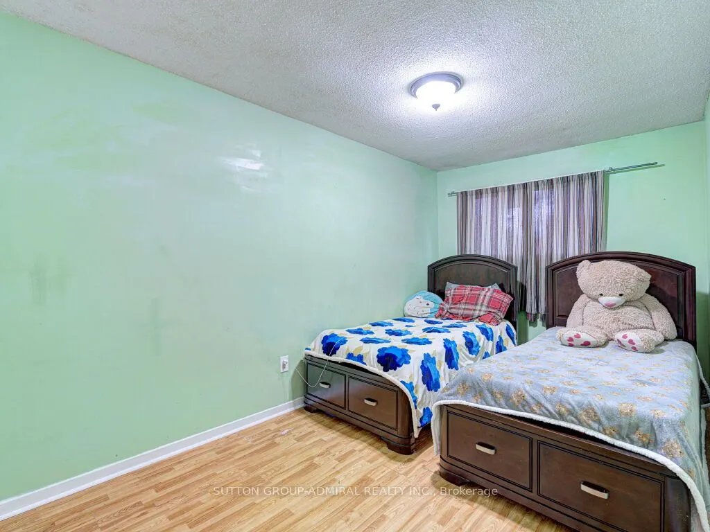 110 Foster Crescent, #110