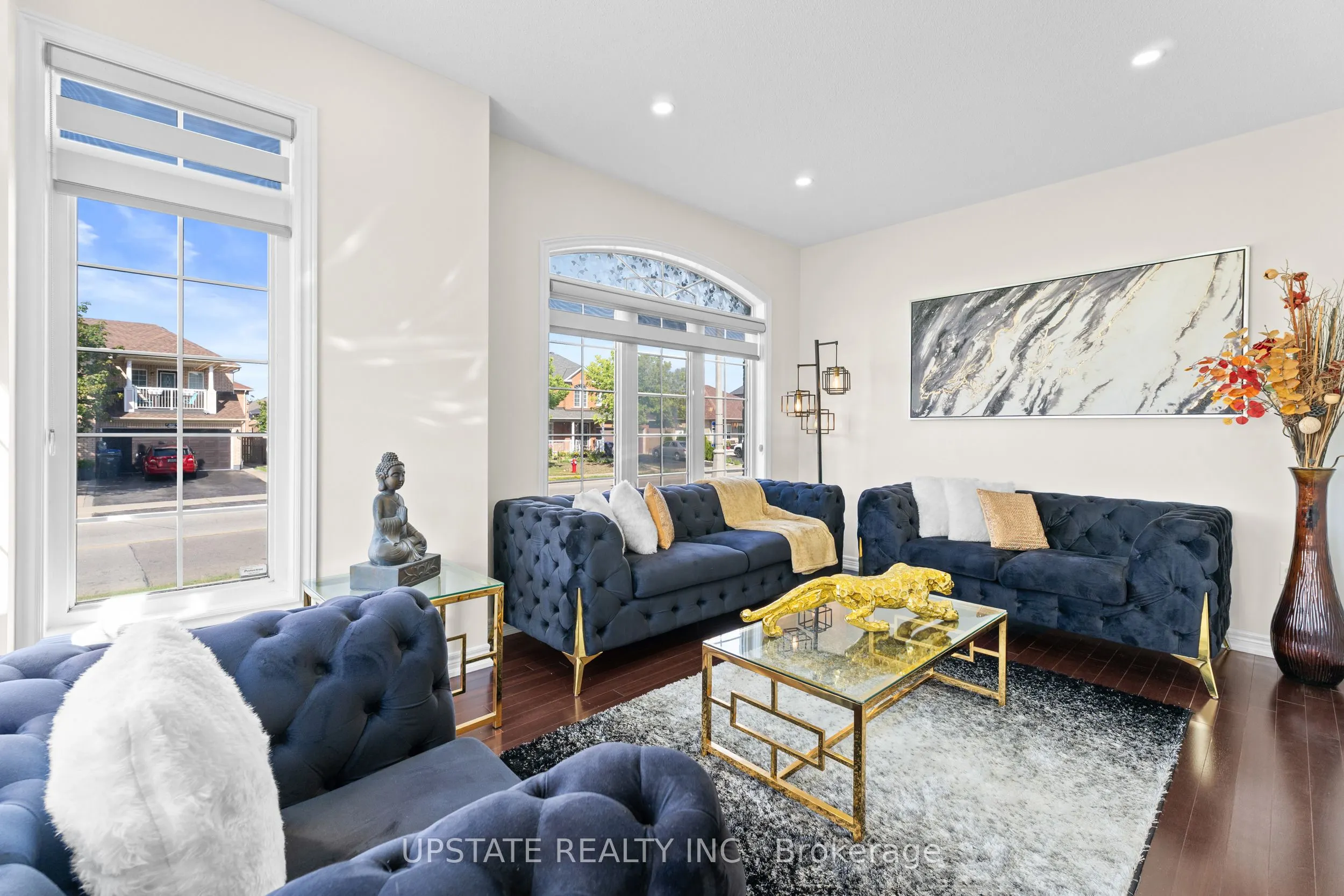 2 Severin Street