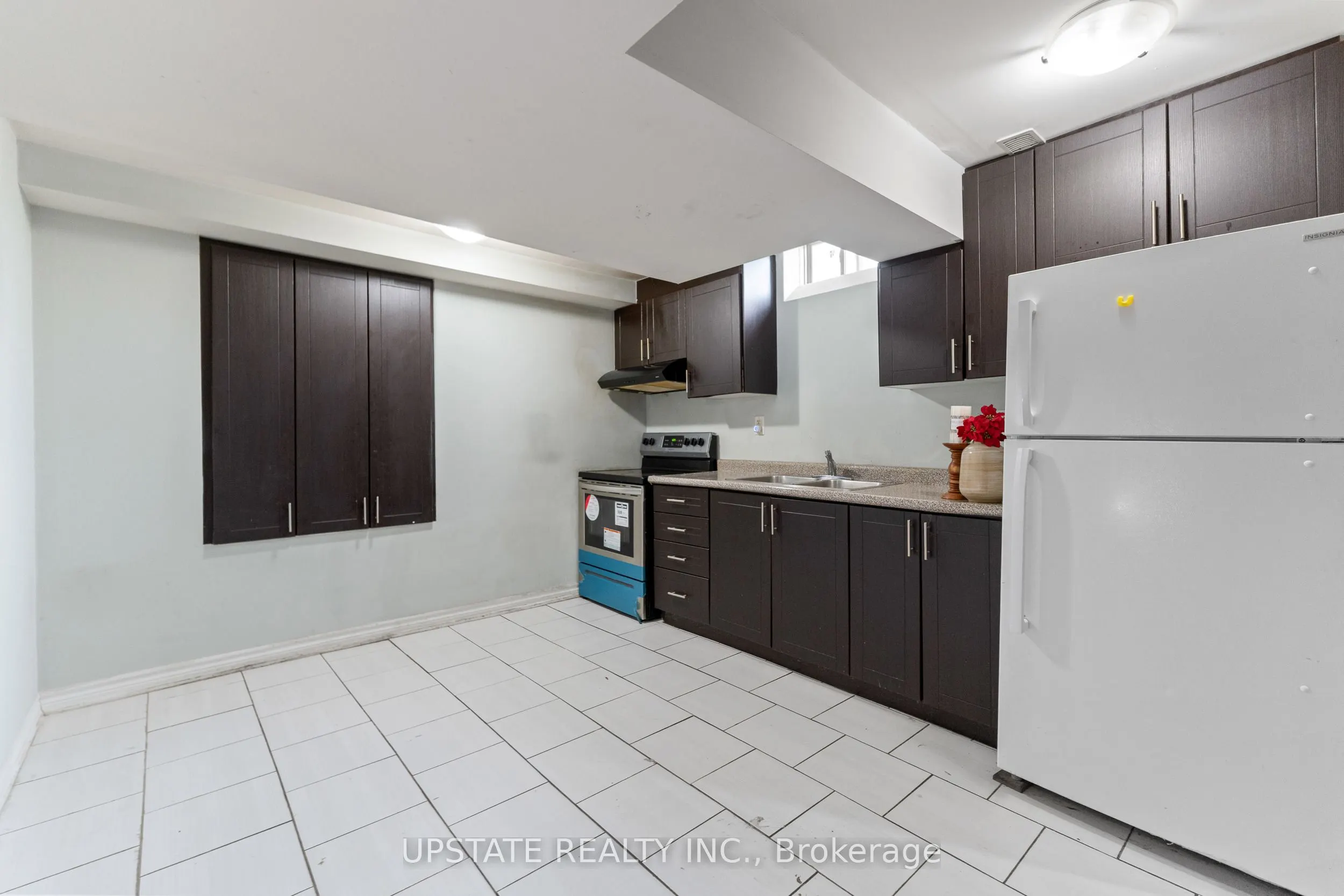 2 Severin Street
