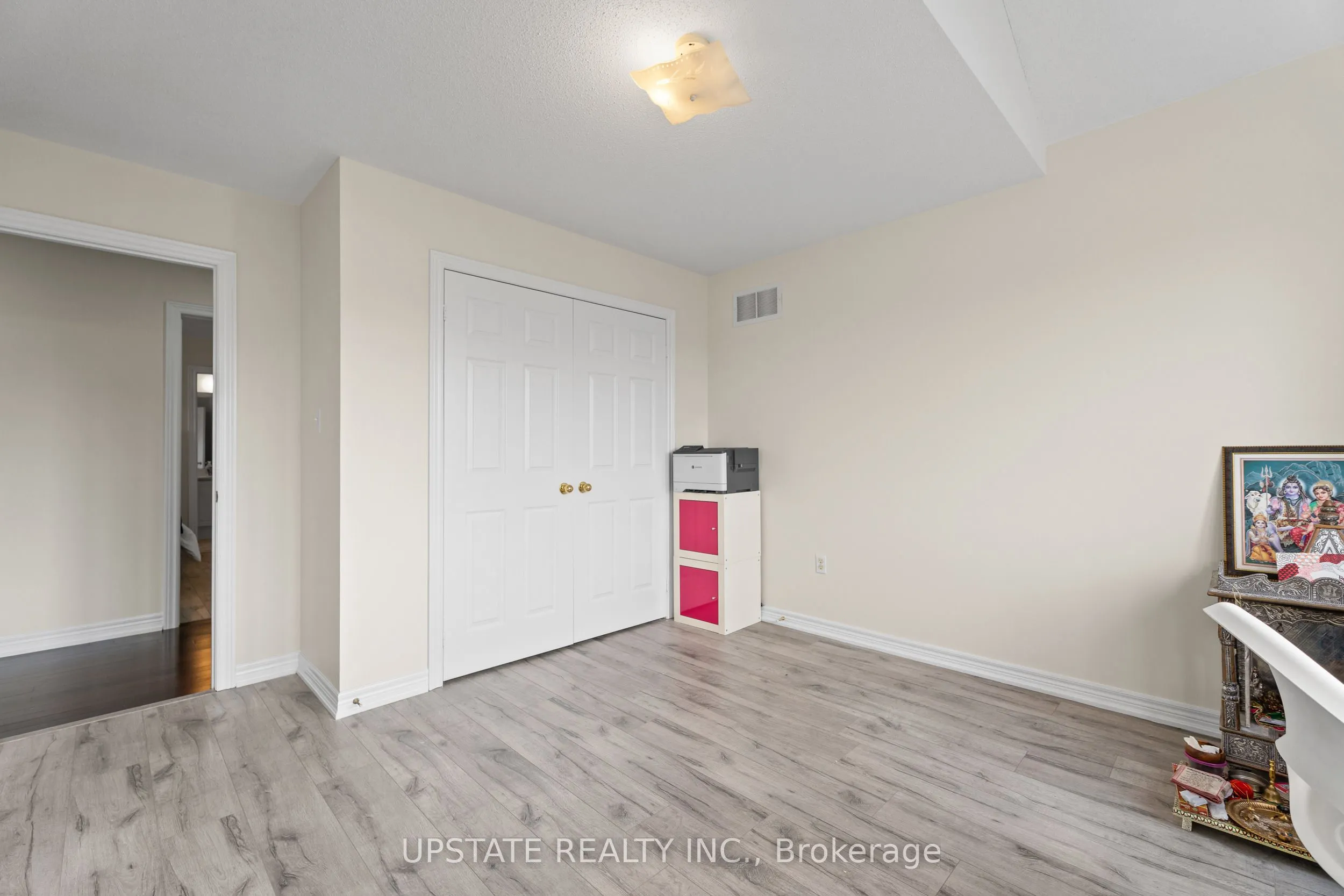 2 Severin Street