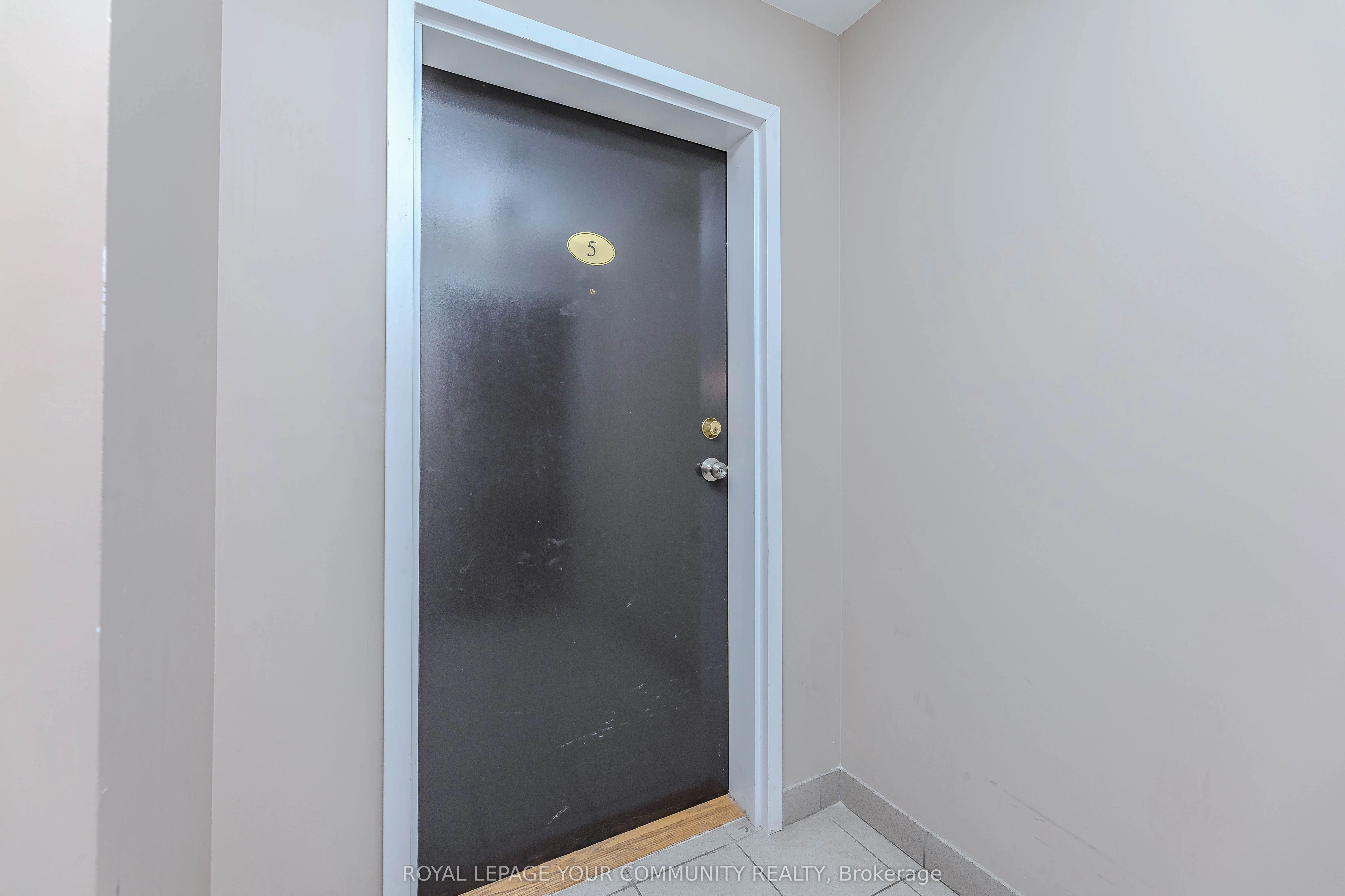 149 Isaac Devins Boulevard, #5