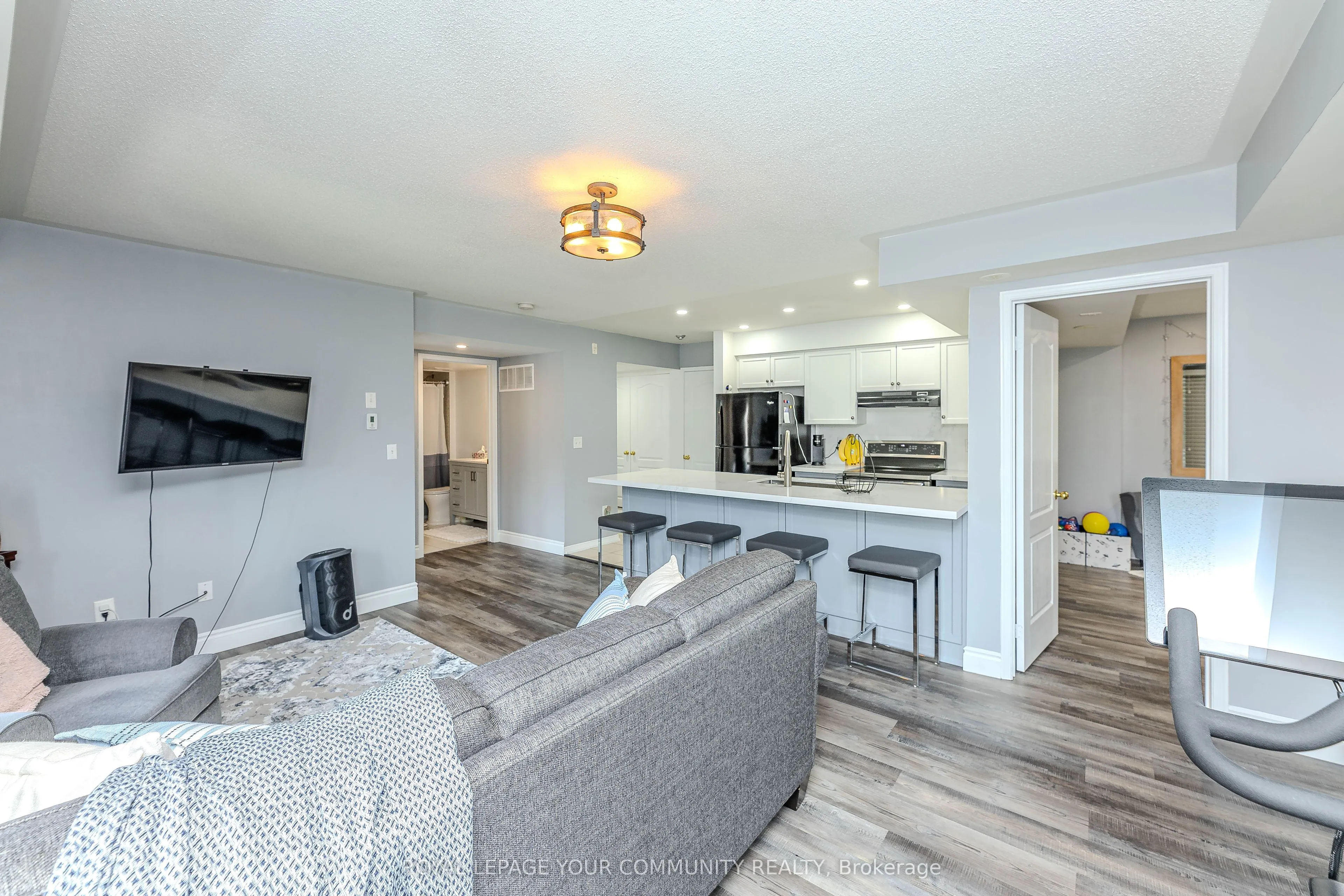 149 Isaac Devins Boulevard, #5