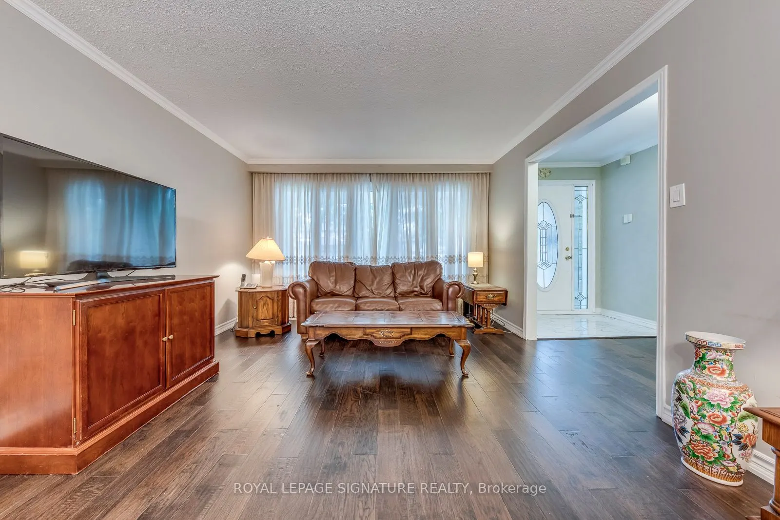 2446 Poplar Crescent