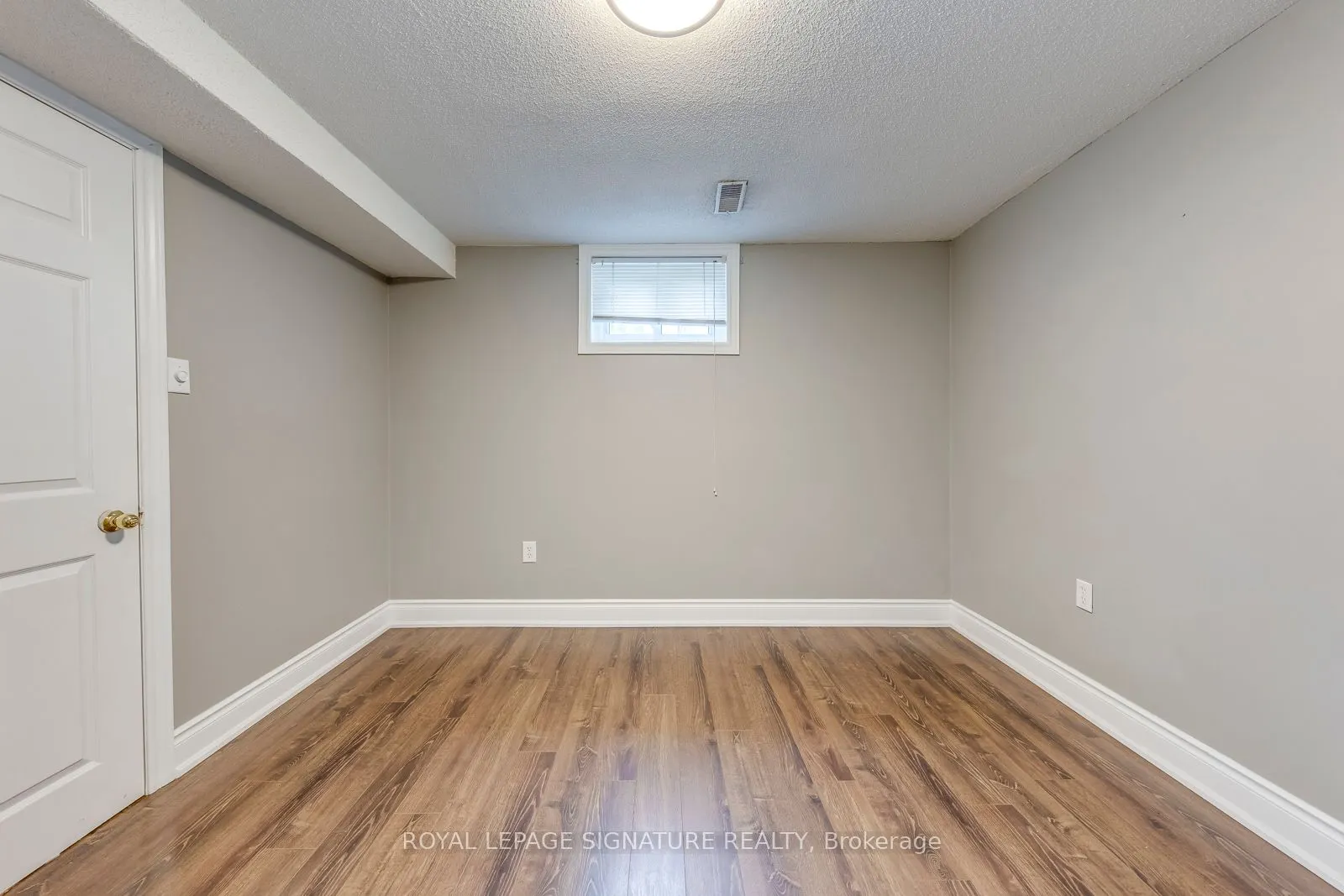 2446 Poplar Crescent