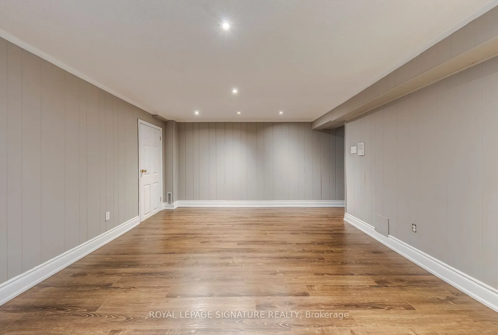 2446 Poplar Crescent