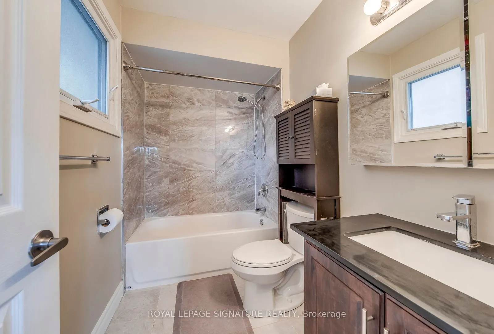 2446 Poplar Crescent