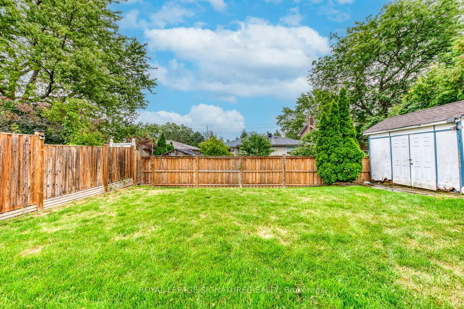 2446 Poplar Crescent