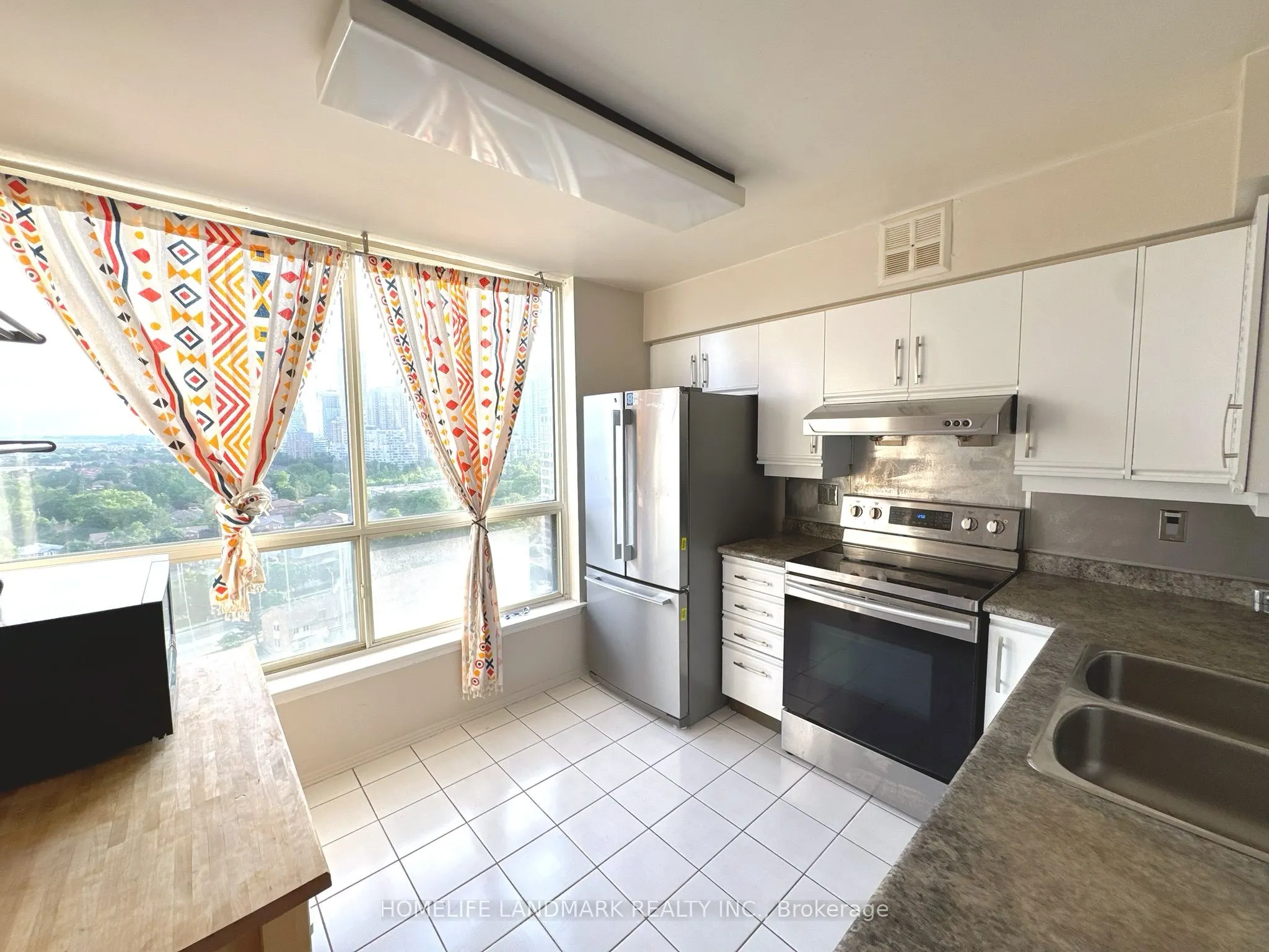 55 Elm Drive W, #2014