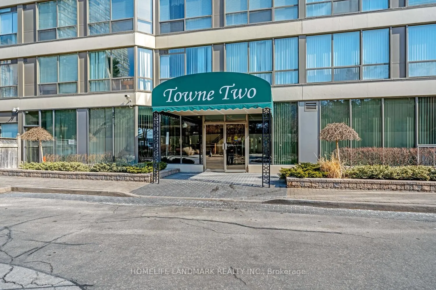55 Elm Drive W, #2014