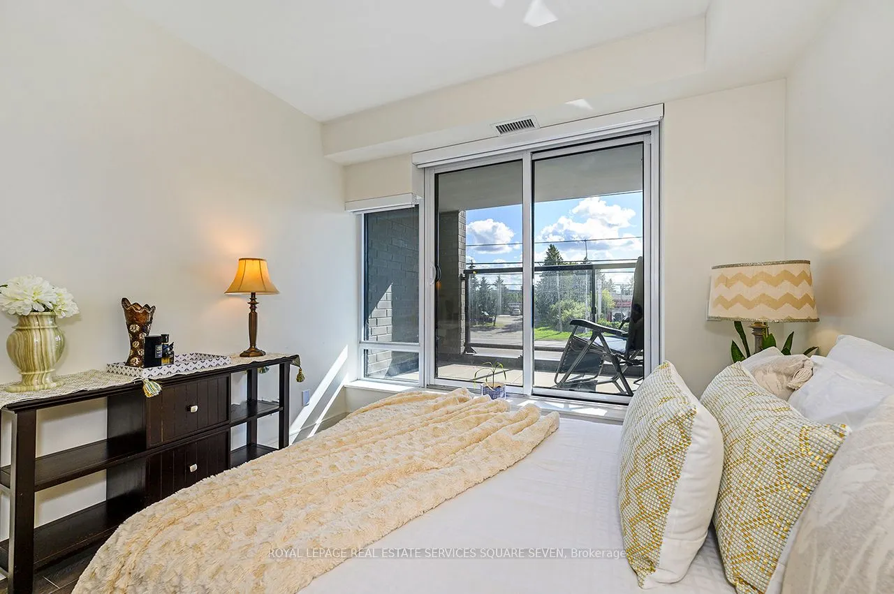 8010 Derry Road W, #TH 105