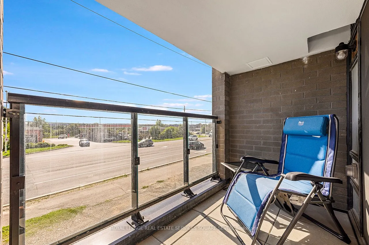 8010 Derry Road W, #TH 105