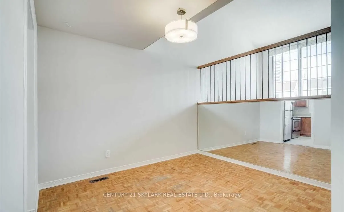 19 Haimer Avenue E