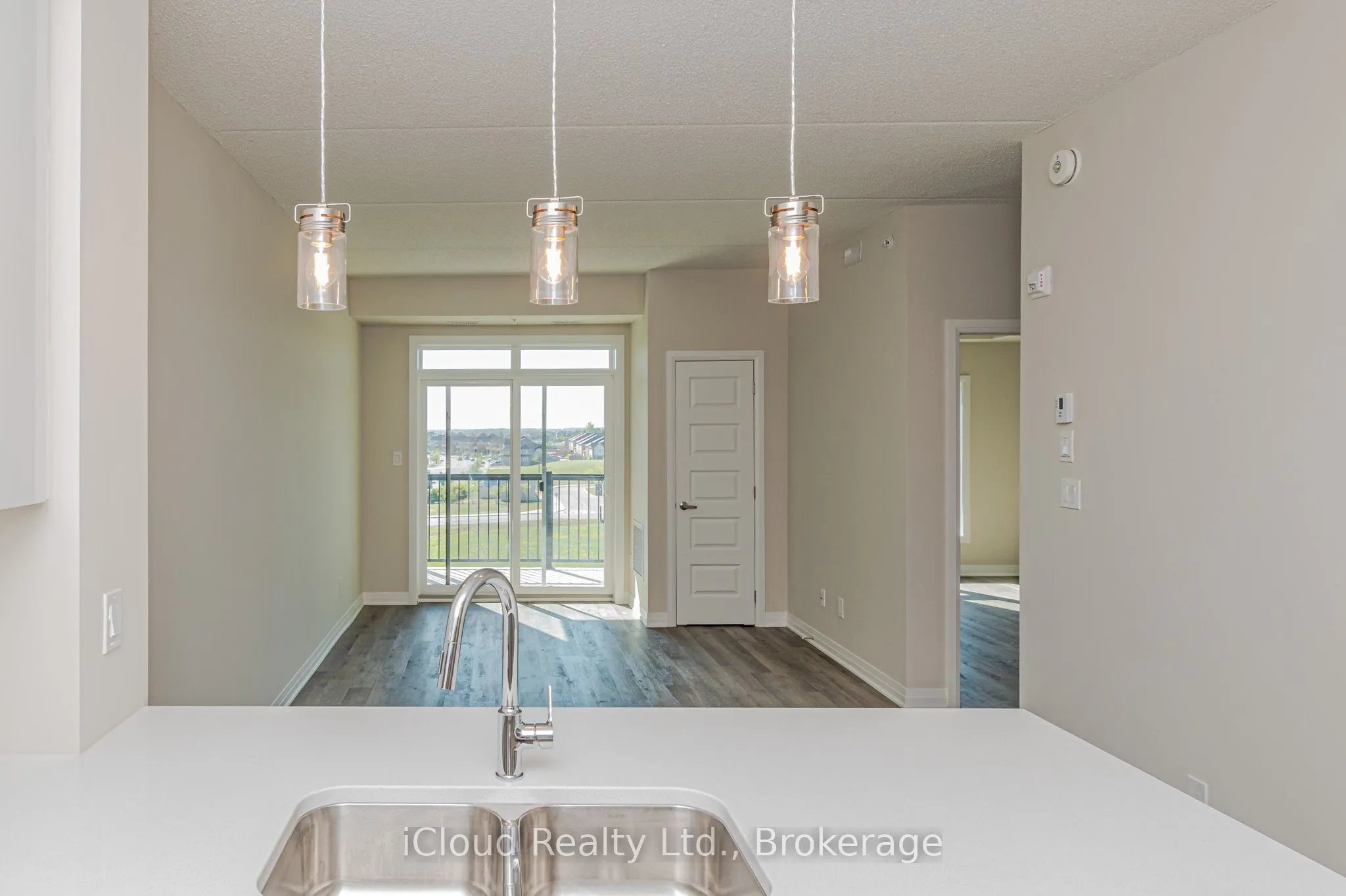 610 Farmstead Road, #526