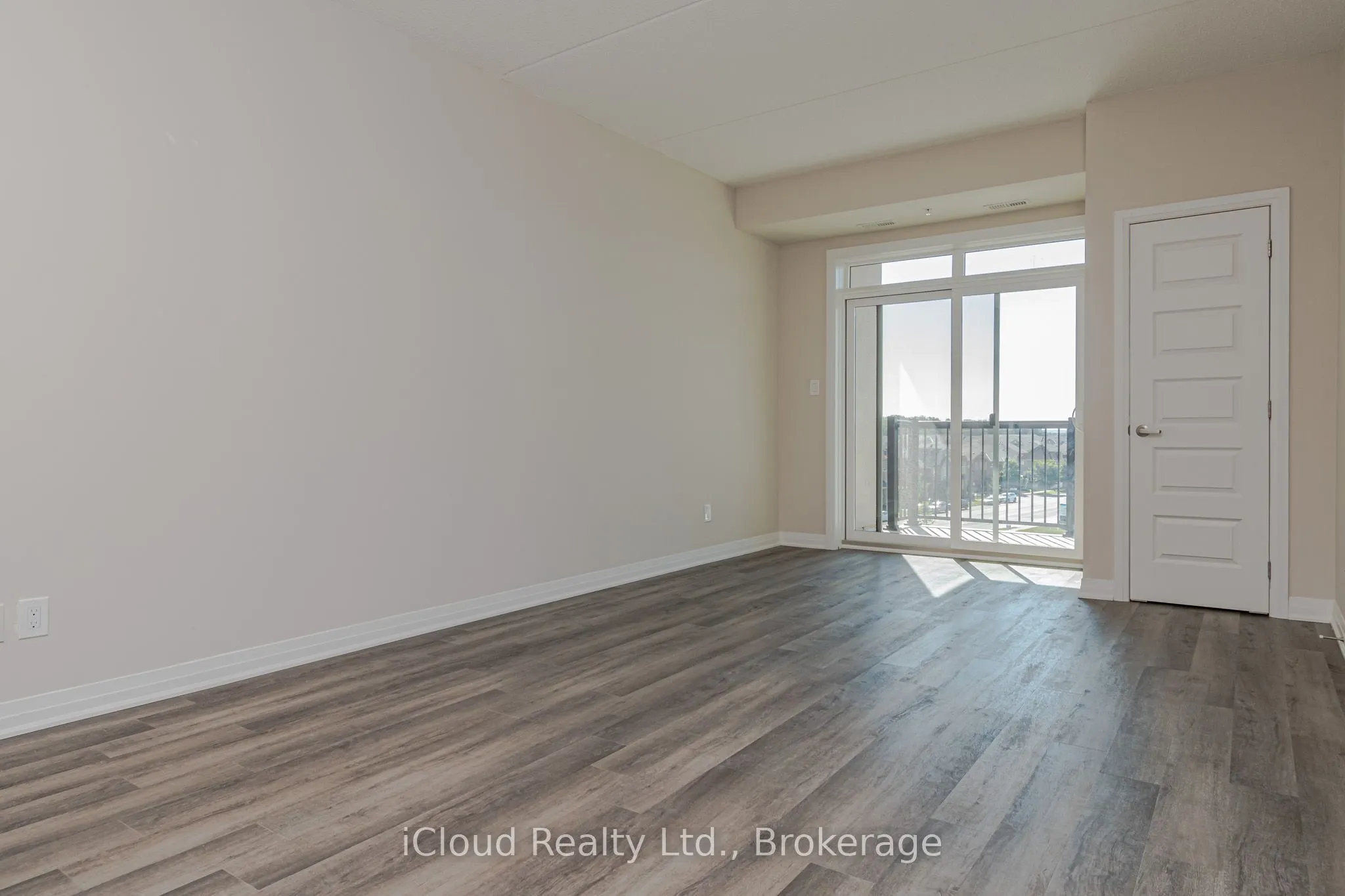 610 Farmstead Road, #526