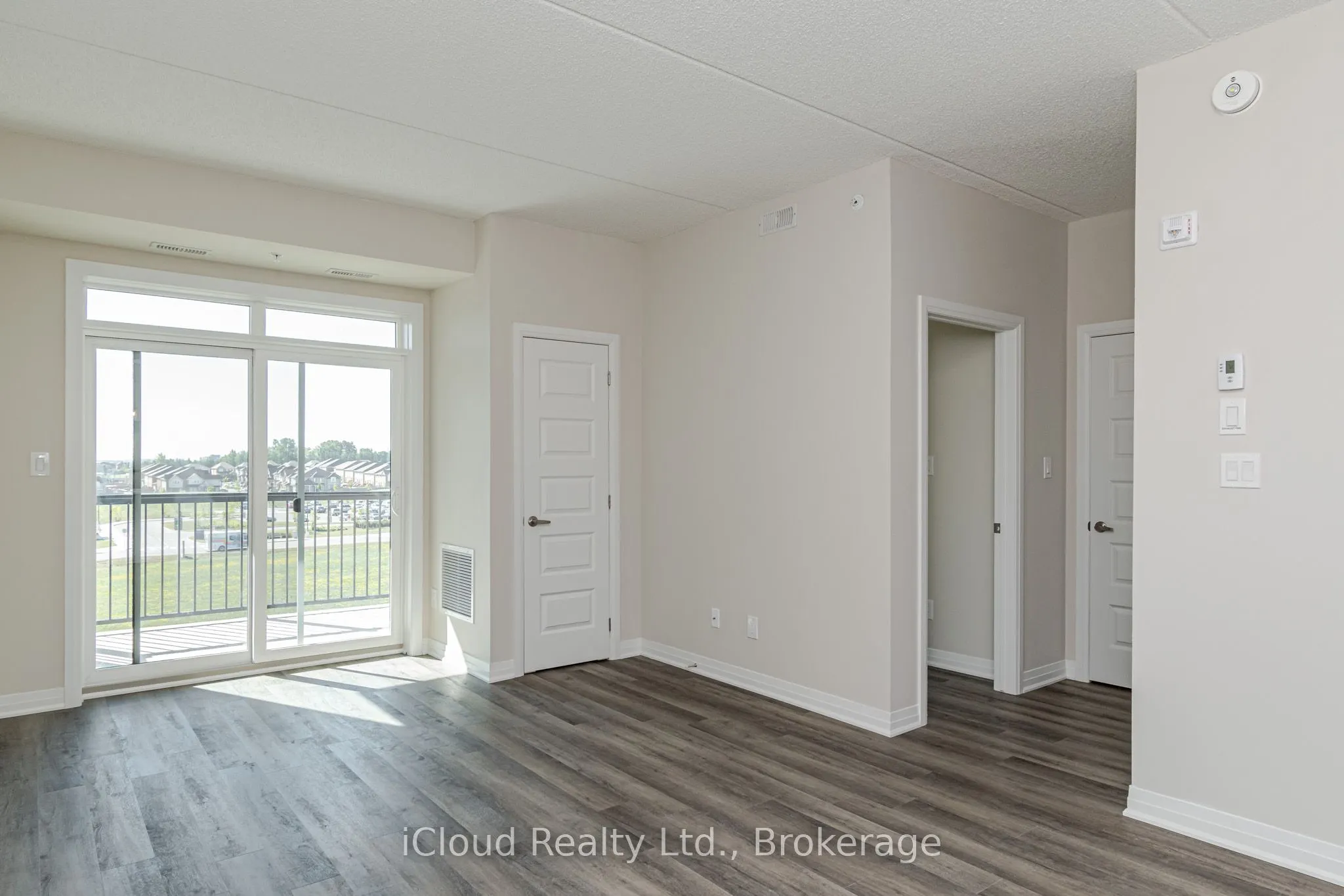 610 Farmstead Road, #526