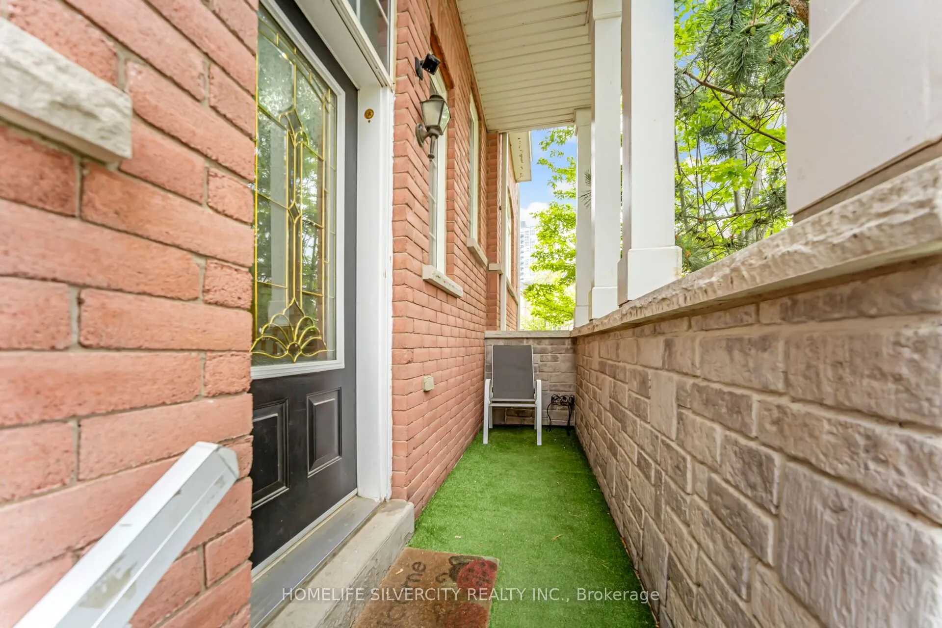 91 Bernard Avenue