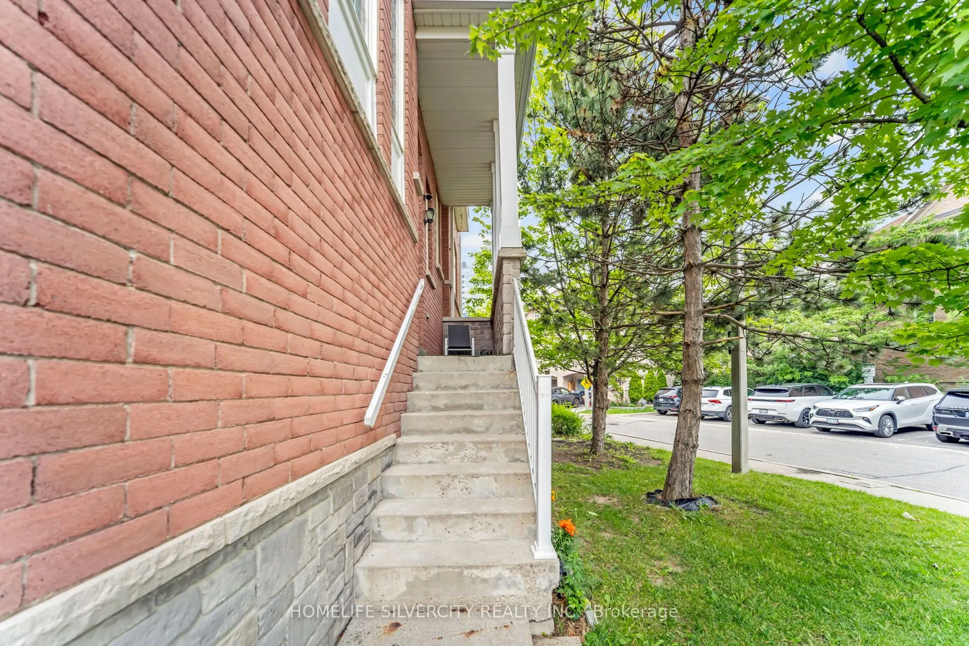 91 Bernard Avenue