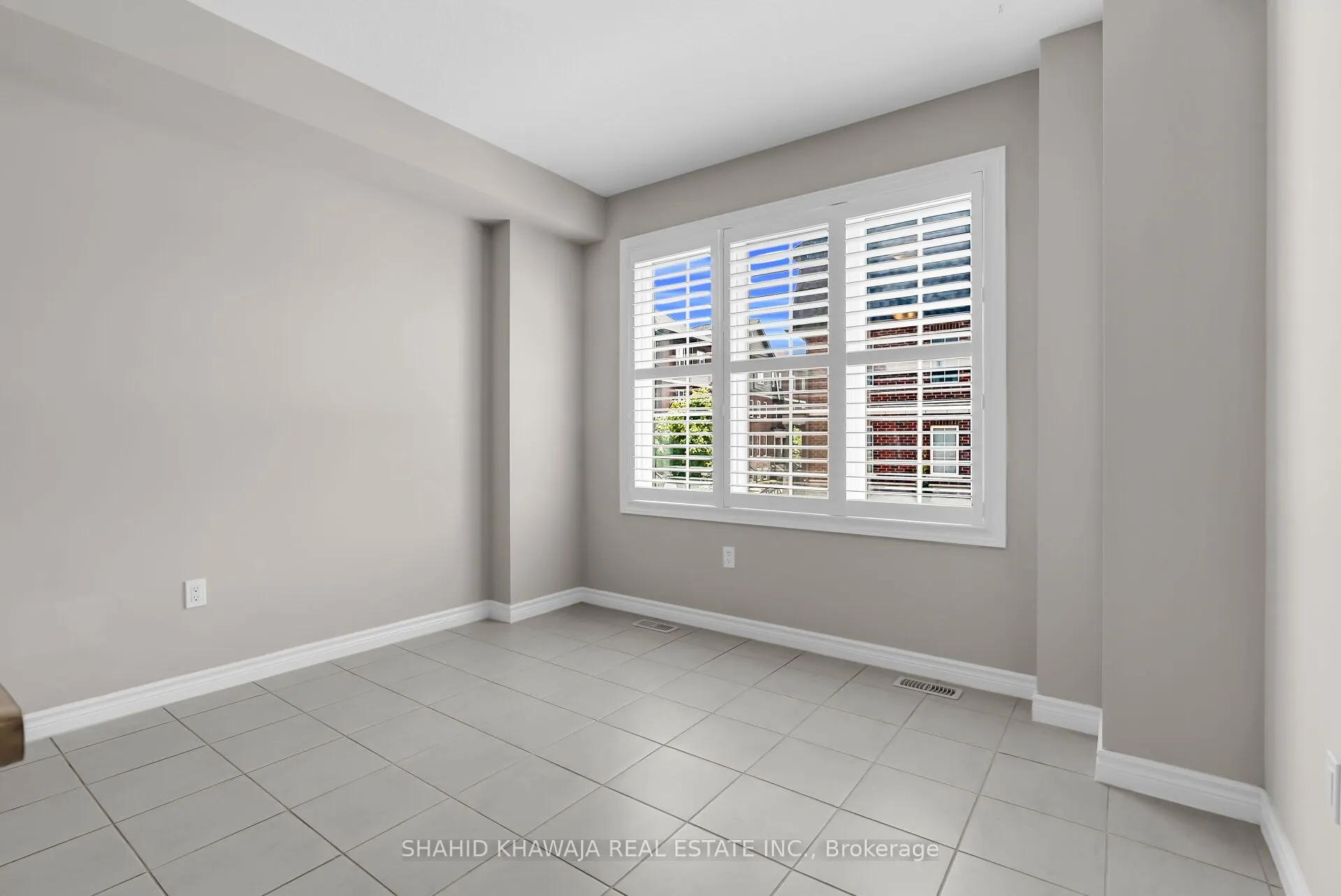 445 Ontario Street S, #Unit 23
