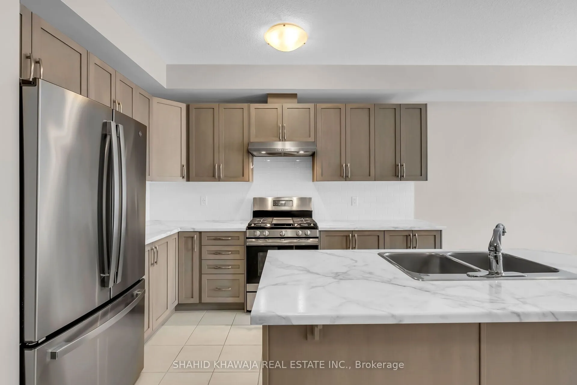 445 Ontario Street S, #Unit 23